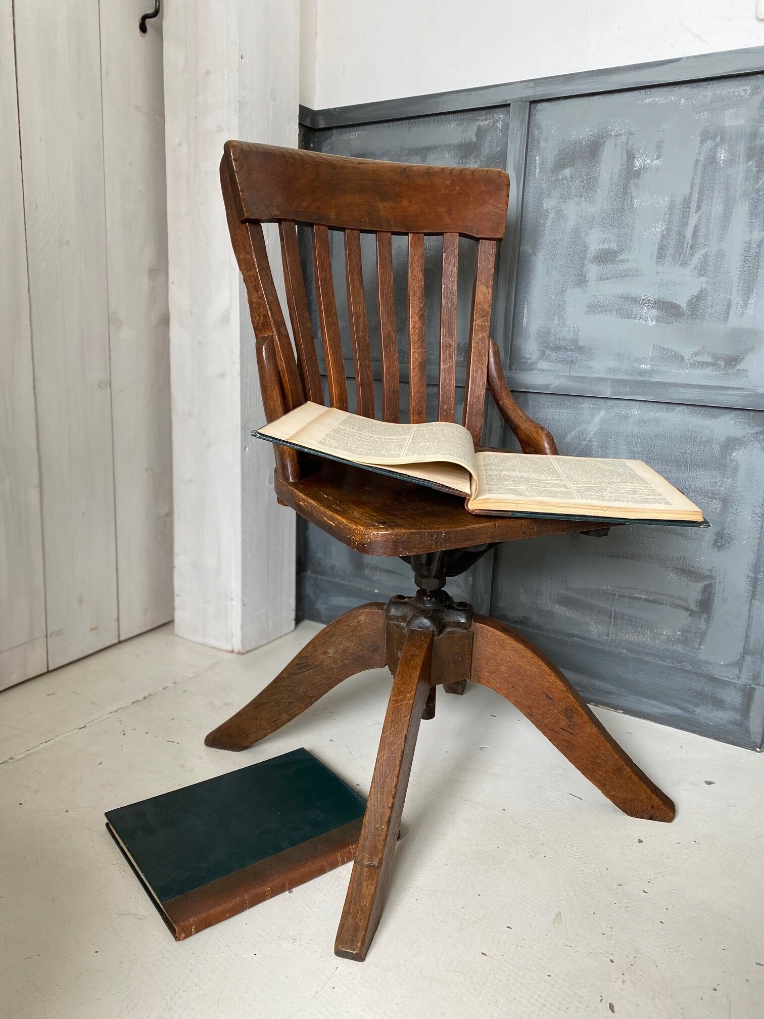 "American" oak office chair