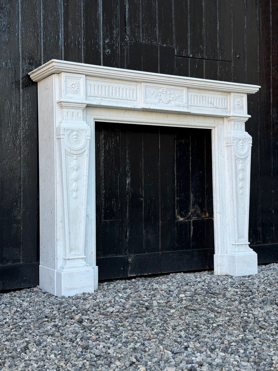 Louis XV style fireplace in white Carrara marble circa 1880