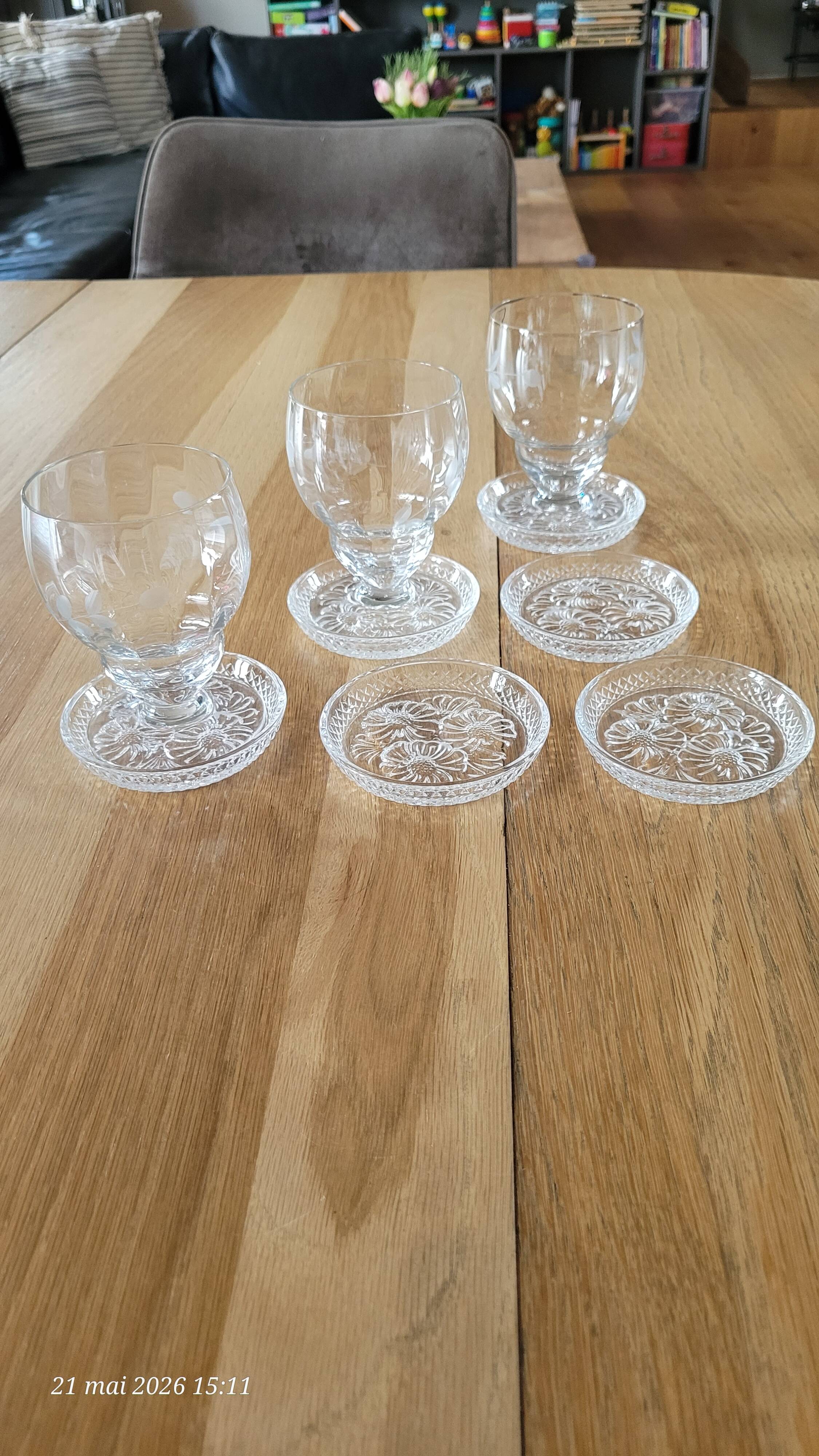 6 glass coasters