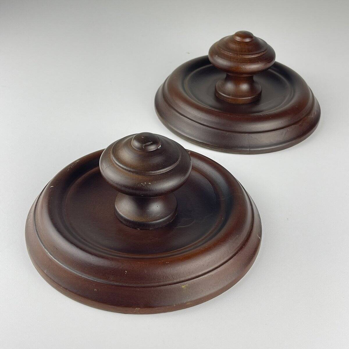 Art Deco wooden hangers, Italy, 1950s, set of 2