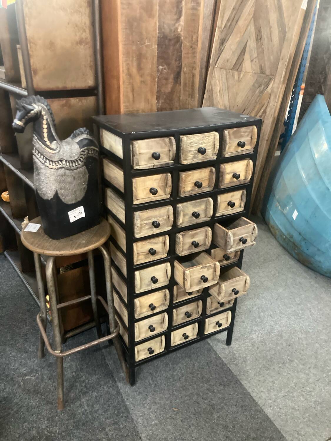 Meuble 24 Tiroirs de style industriel