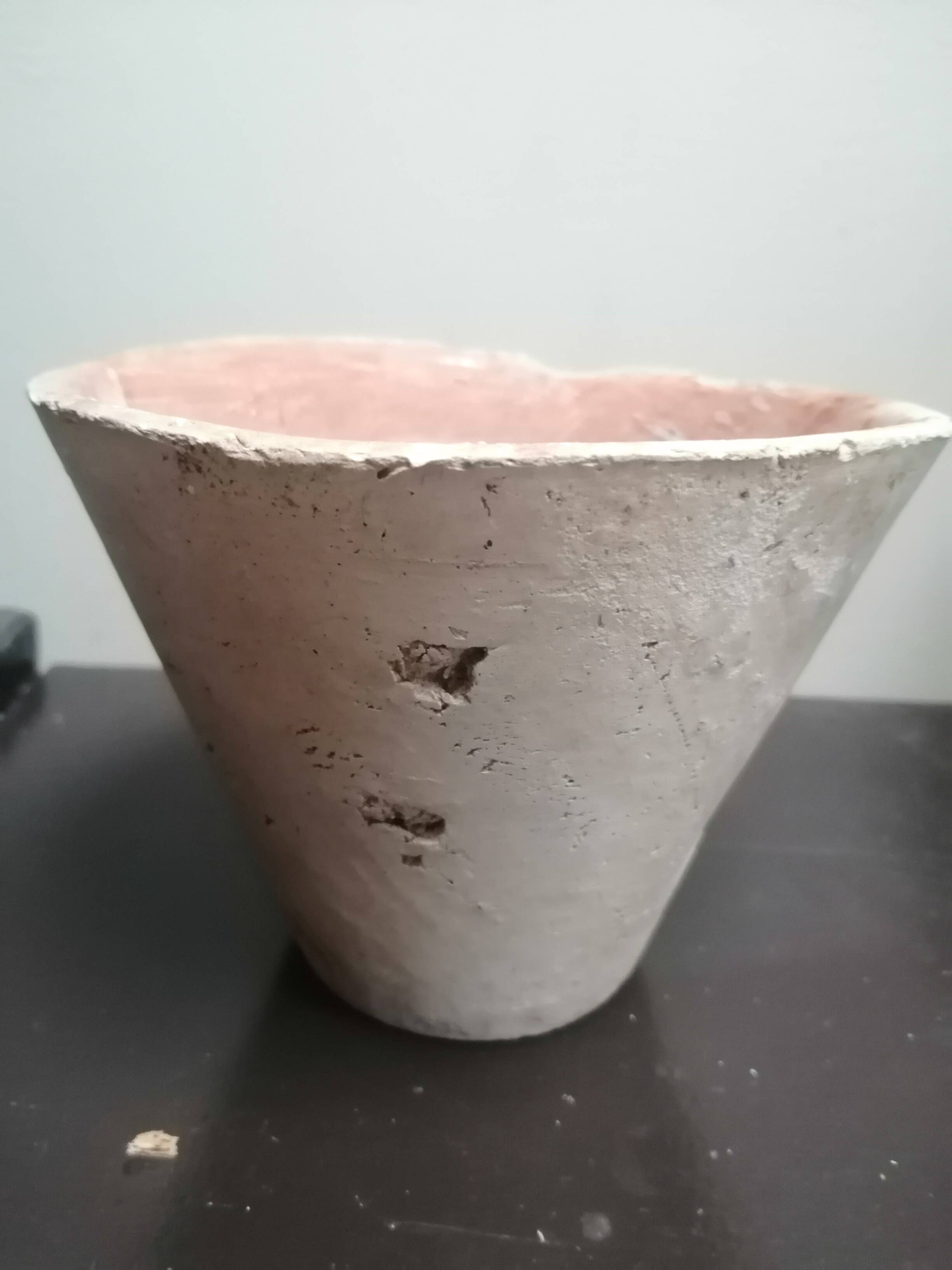 Landais resin pot