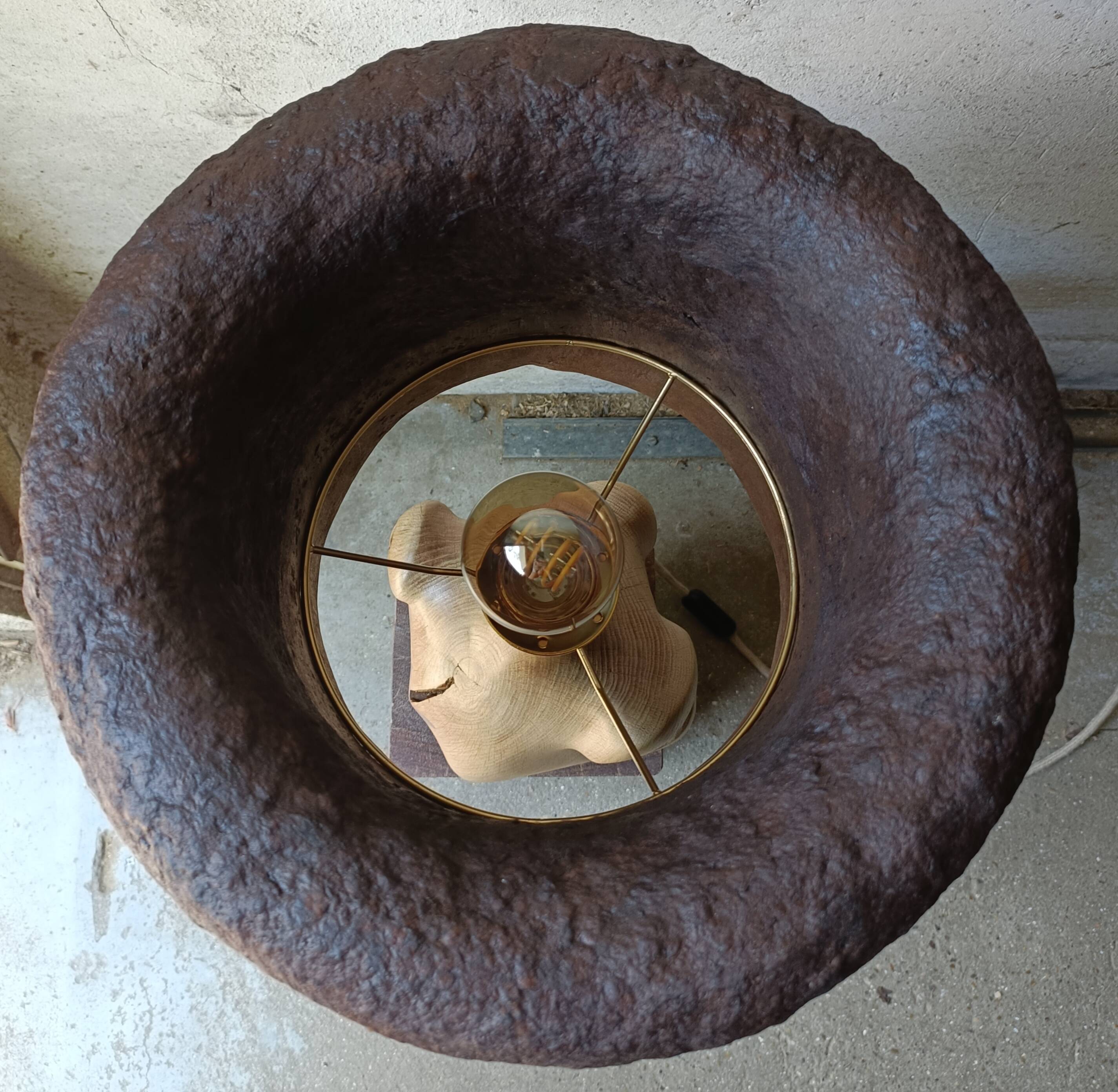 Lampe de créateur en chêne massif