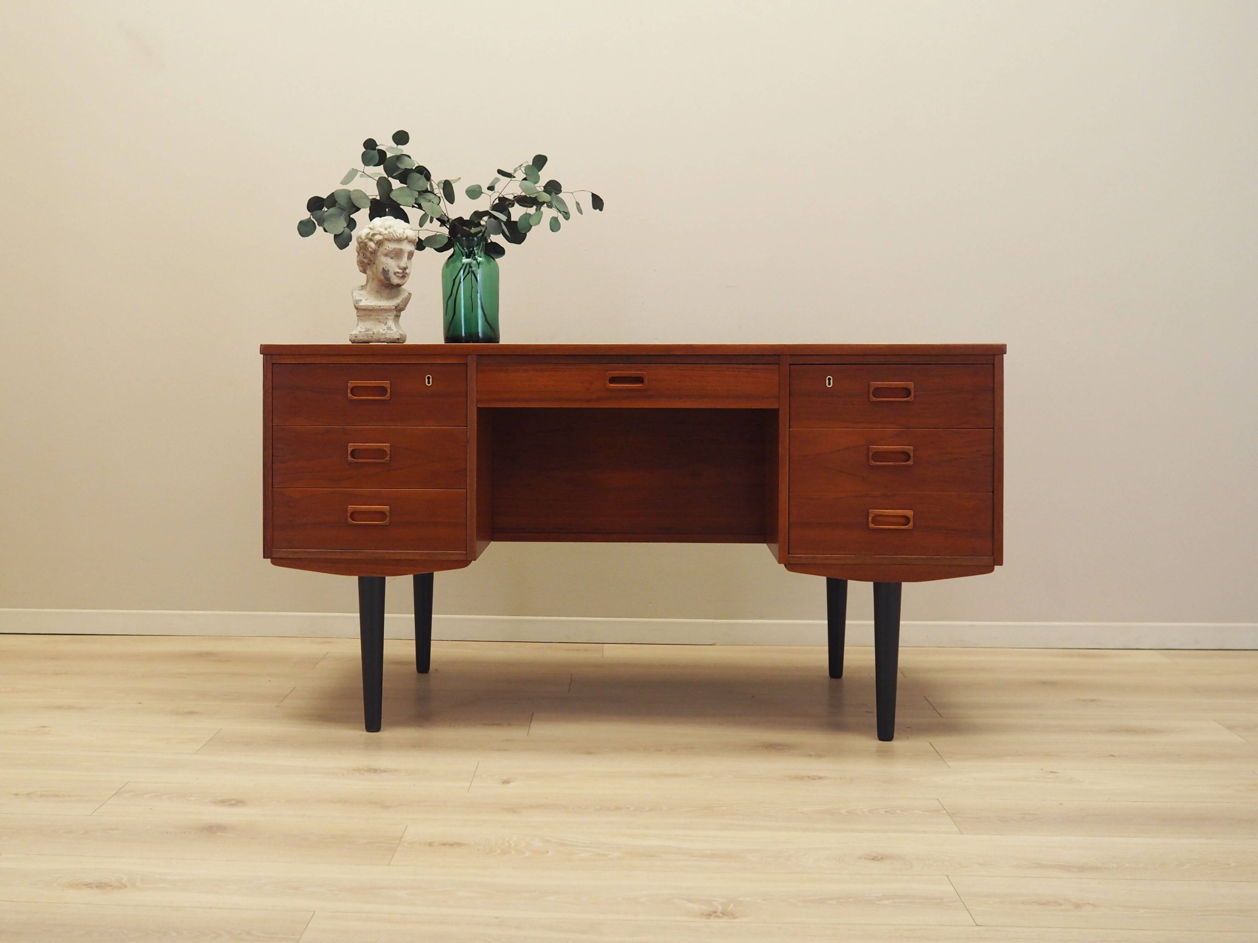 Teak desk, Danish design, 1970s, production: Denmark