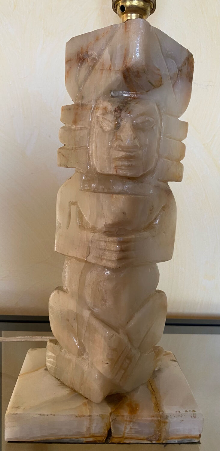 Carved onyx lamp – Pre-Columbian/Aztec style – Vintage