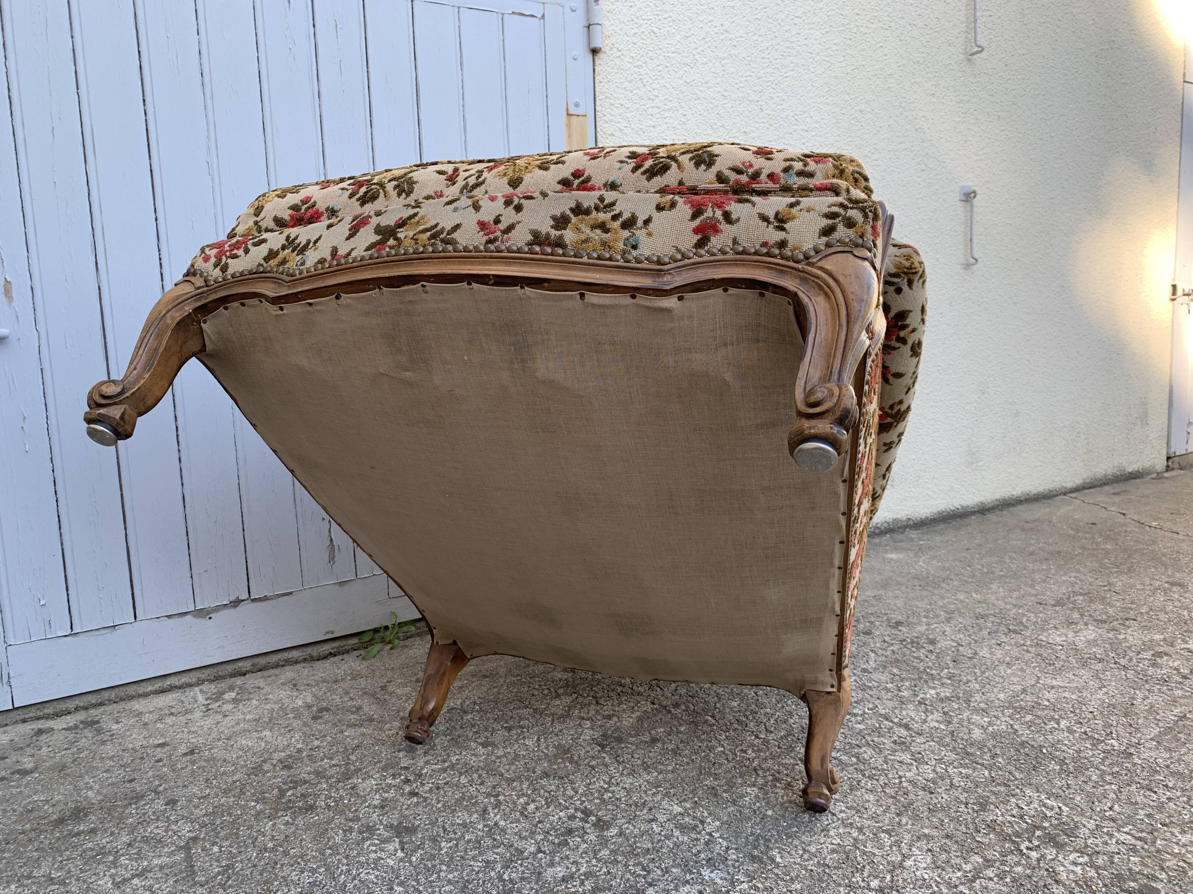 Antique Louis XV style shepherdess armchair in floral flocked fabric