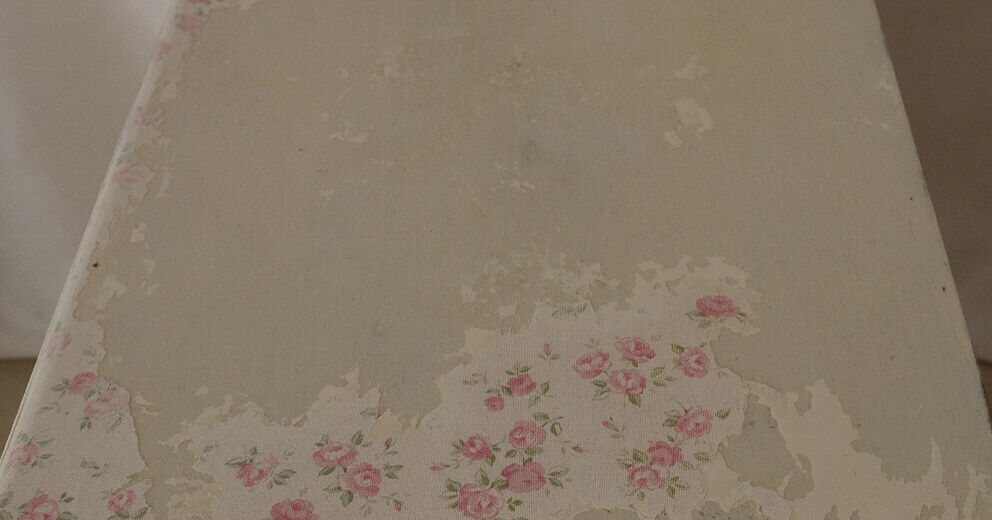 Commode art déco blanche patinée