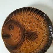 6 antique fish barbotine plates – Saint-Clément