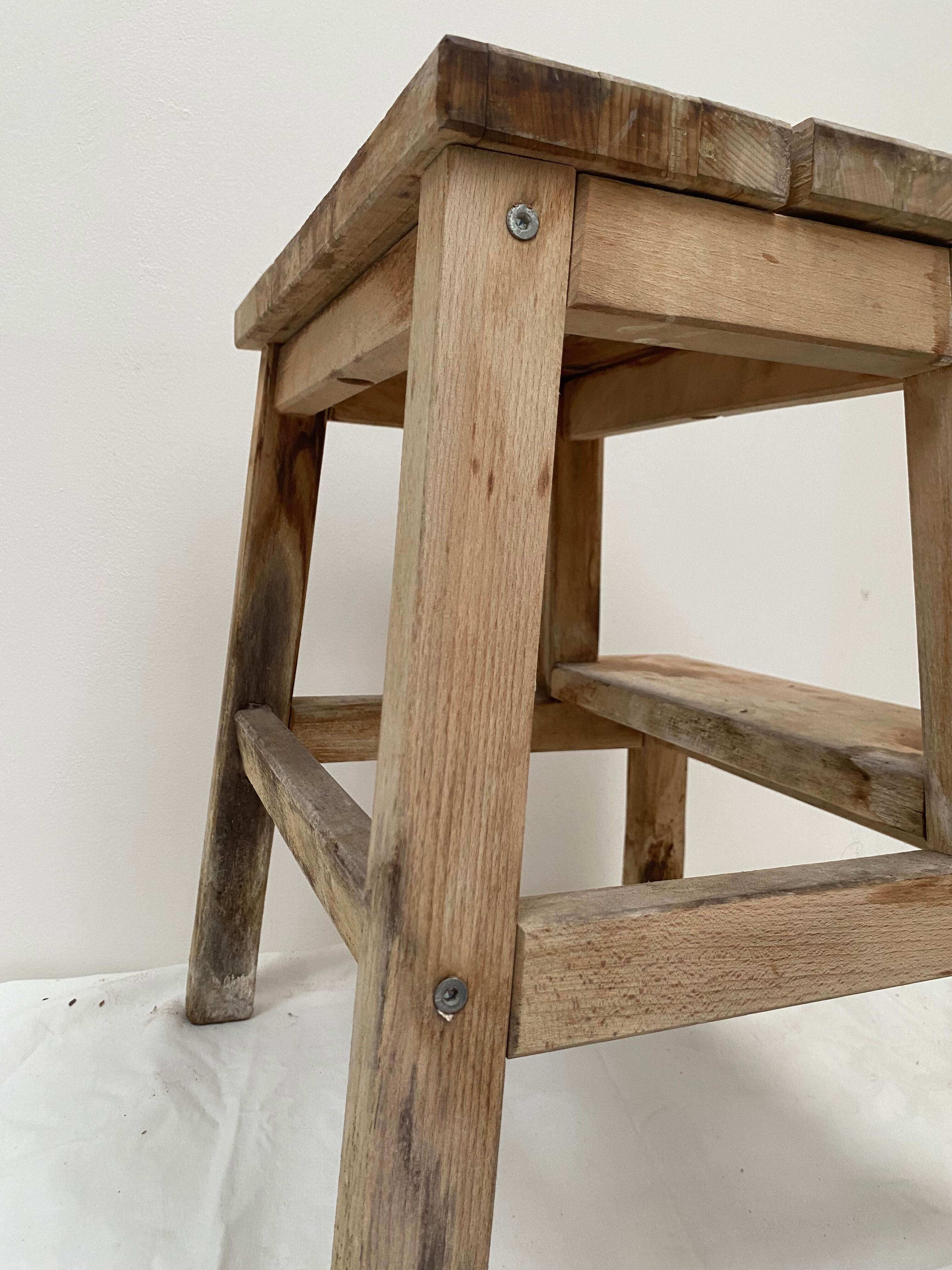 Wooden painter's stepladder