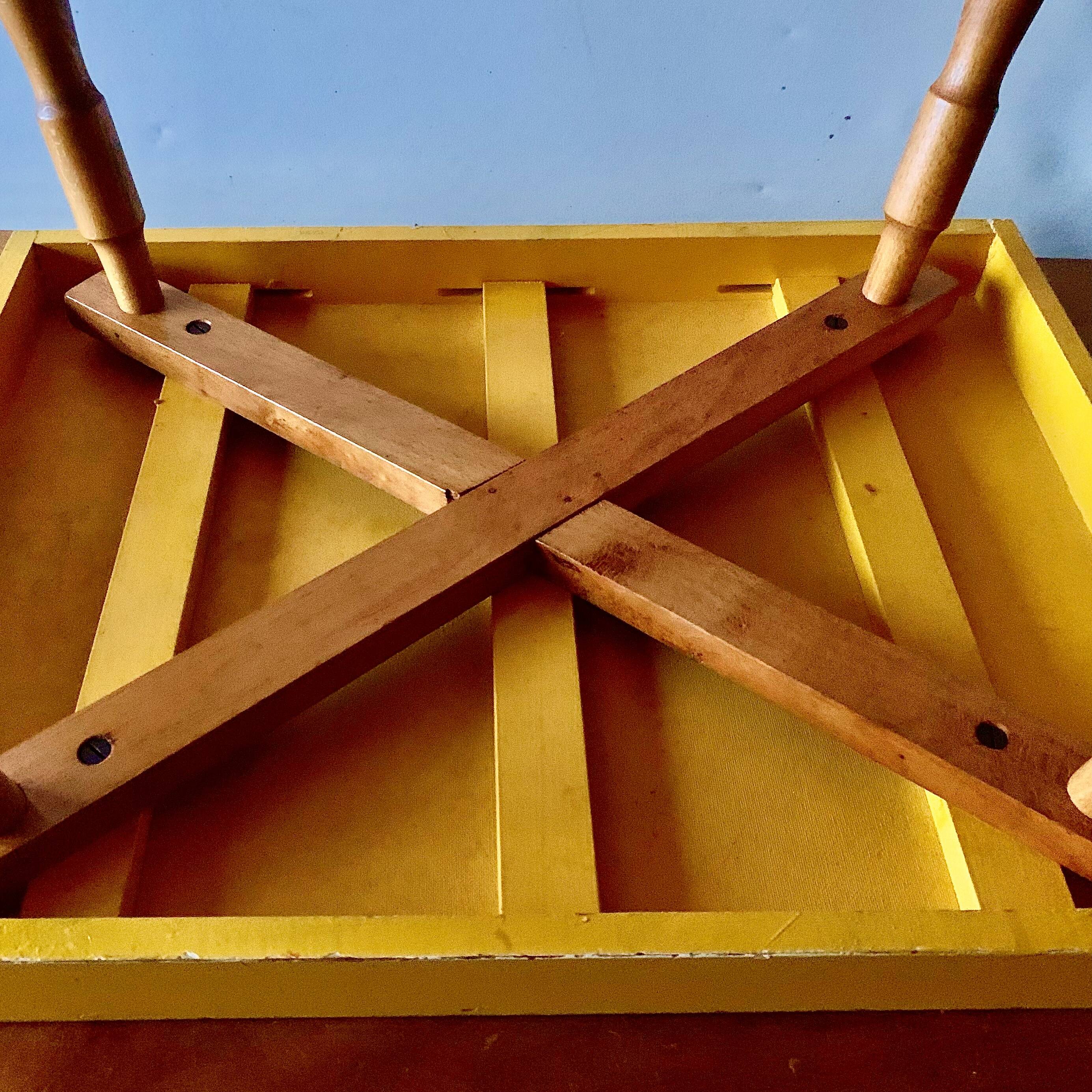 Vintage desk and chair for children in painted wood