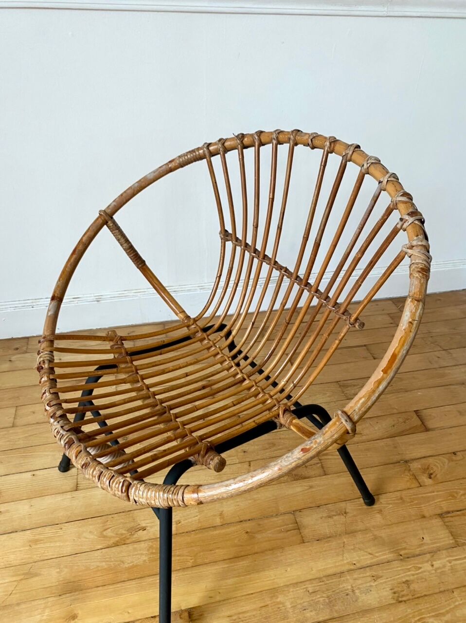 Rattan basket chair