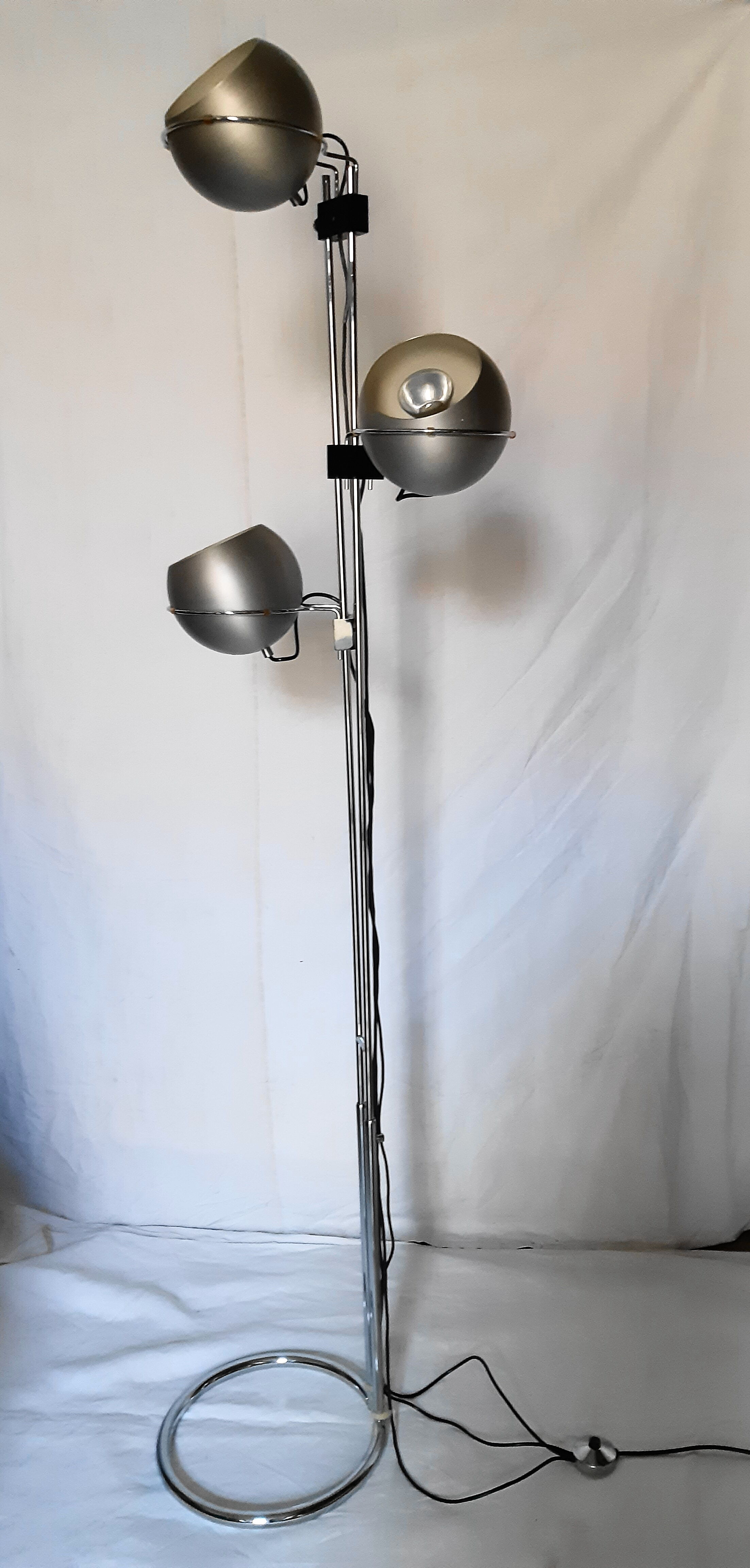 Floor lamp 3 globes "eyes-ball" by Goffredo Reggiani, 70s