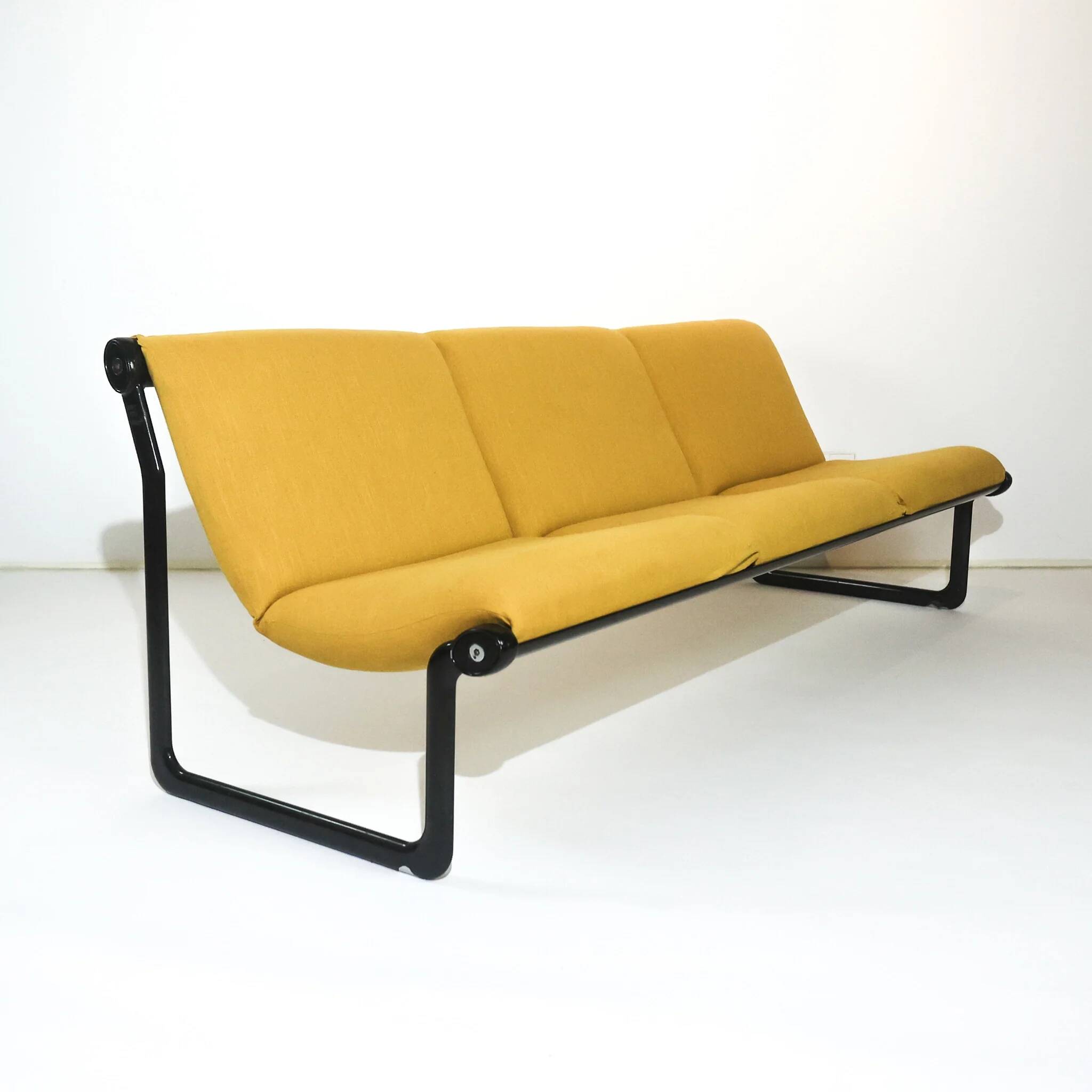 Three-seater sofa "Sling" Knoll vintage yellow, 1970s