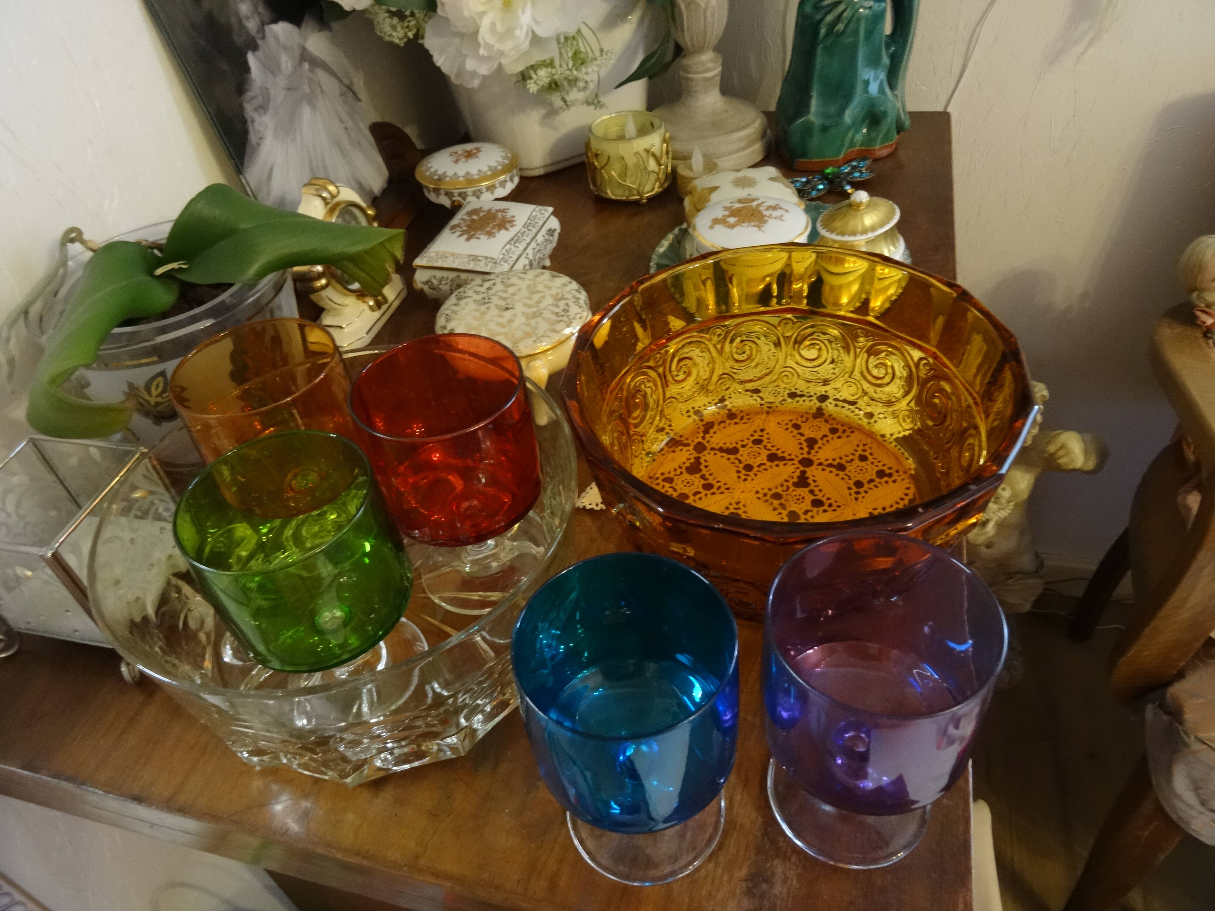 Art deco amber glass bowl