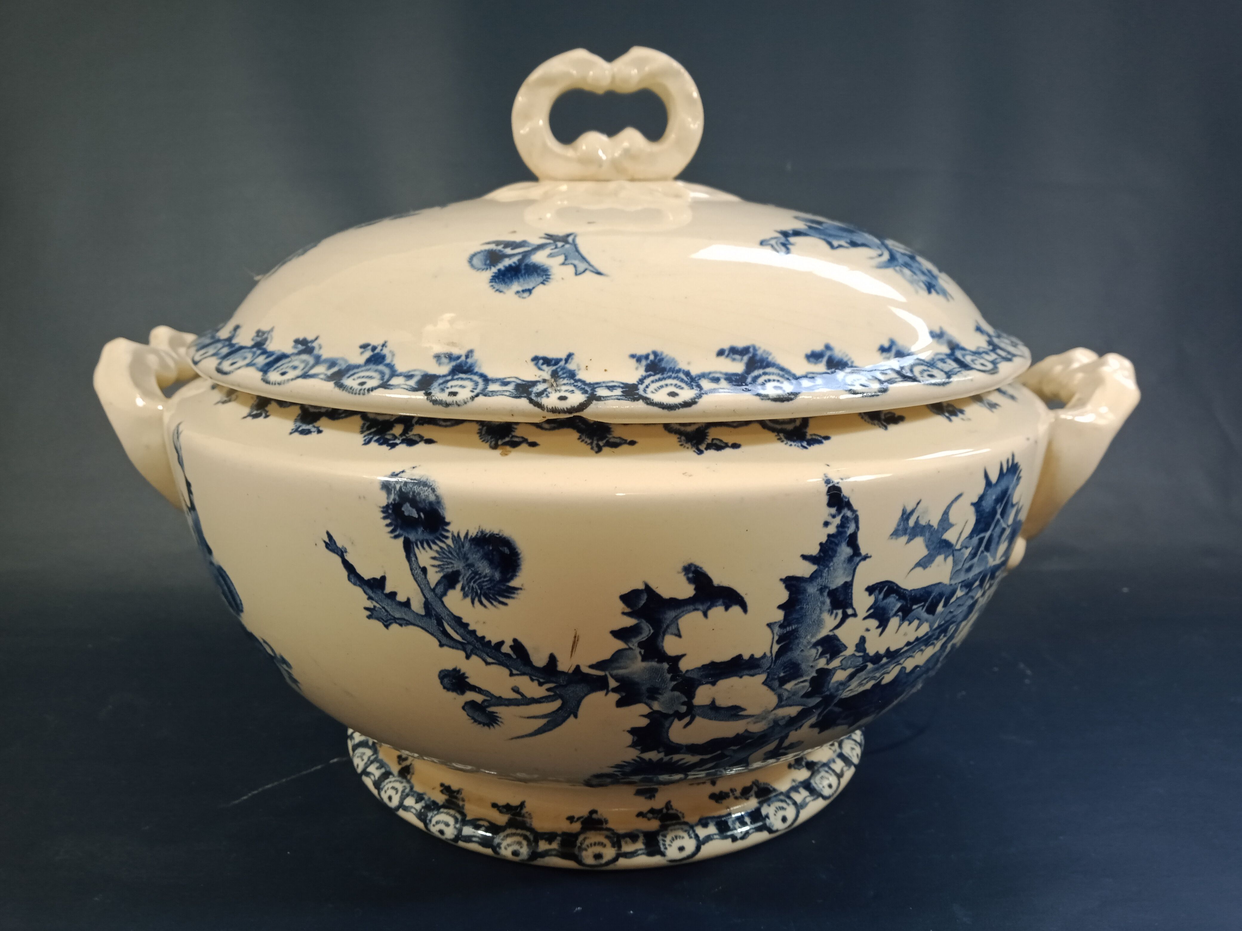 Gien earthenware soup décor blue thistle