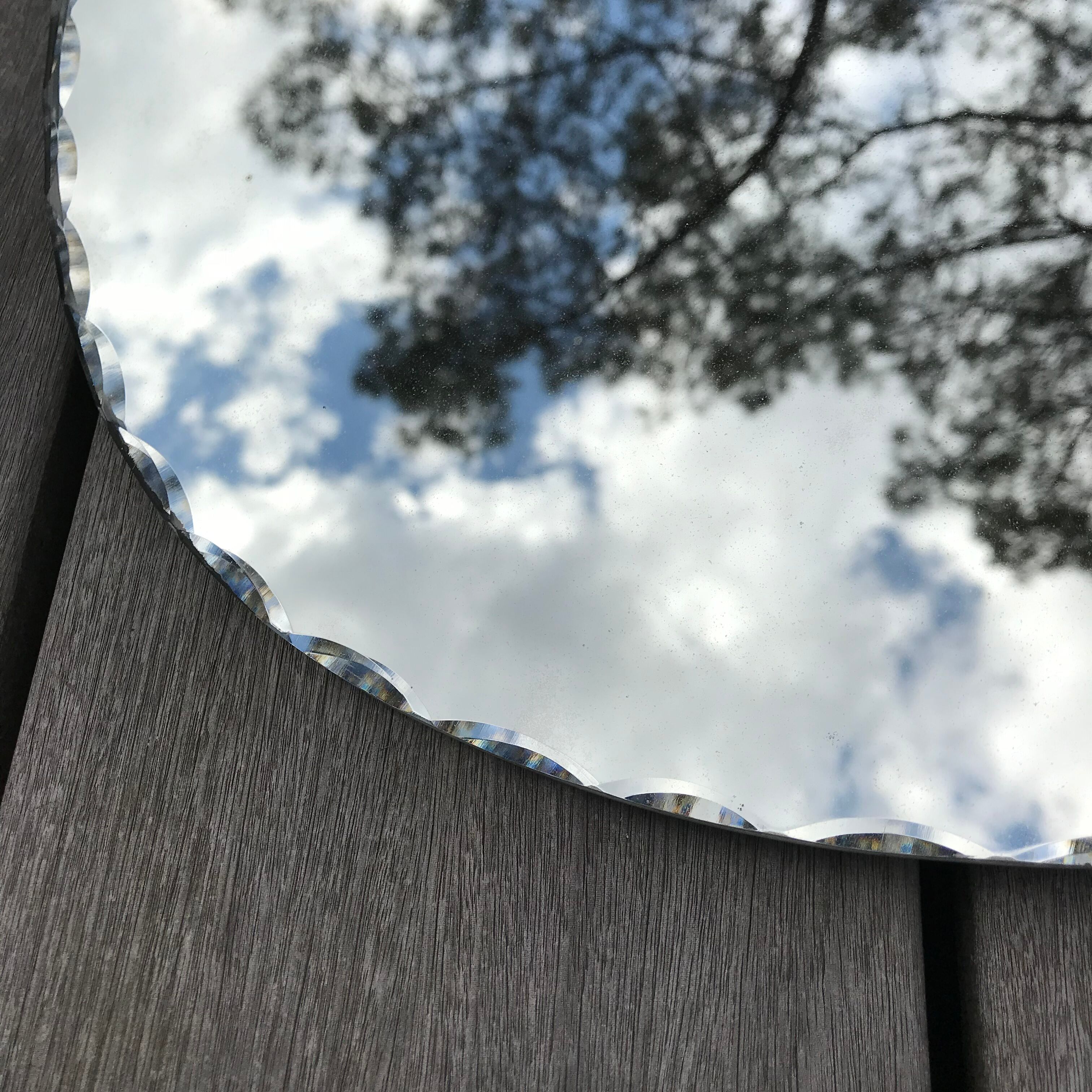 Oval mirror bevelled with removable metal media 43x60cm