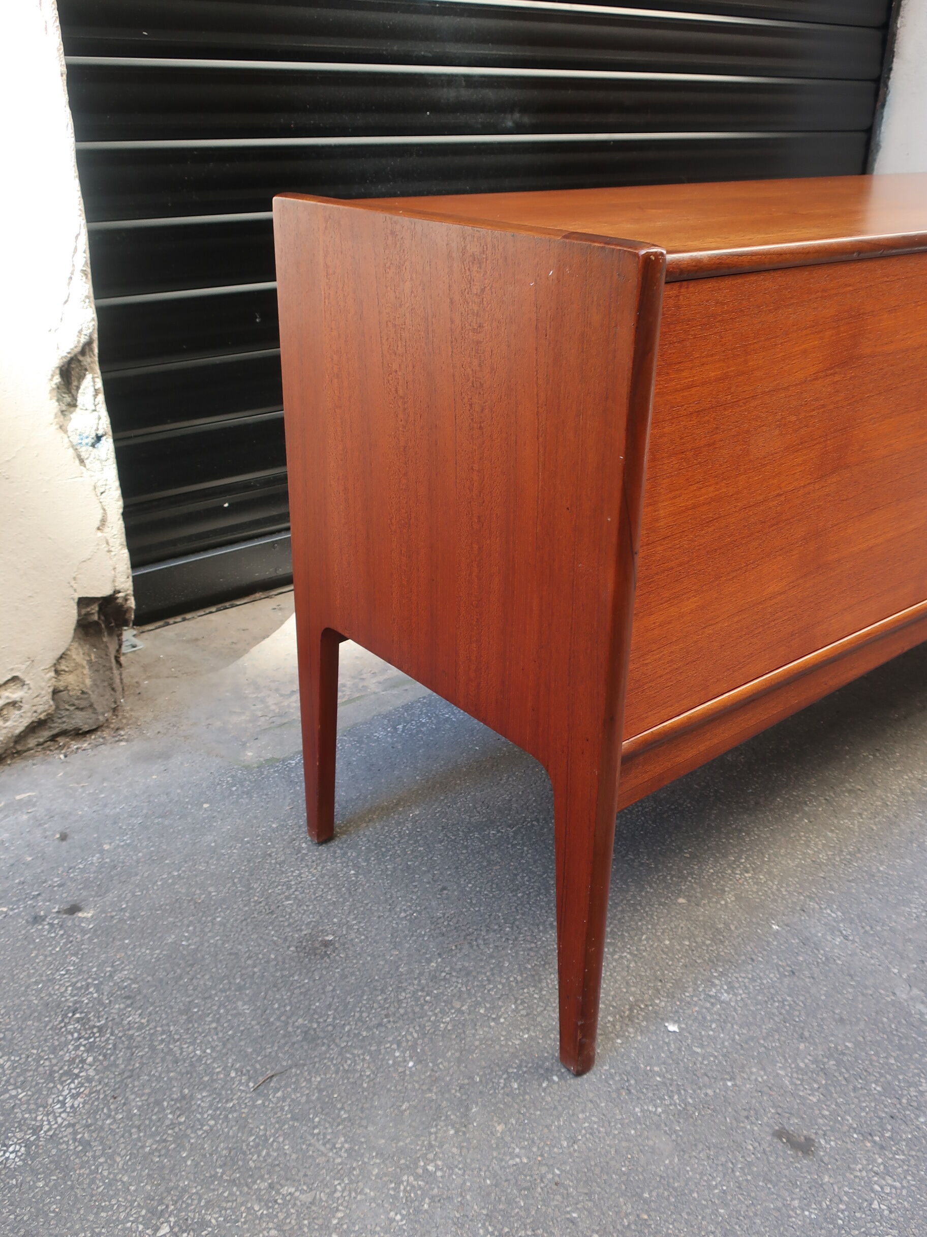 Edition Younger sideboard 60