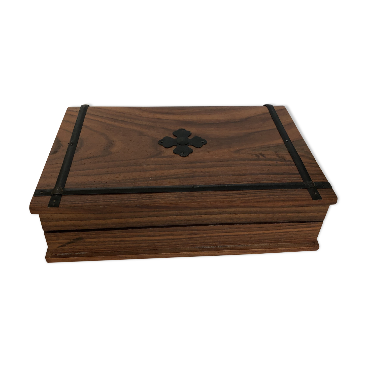 Wooden box