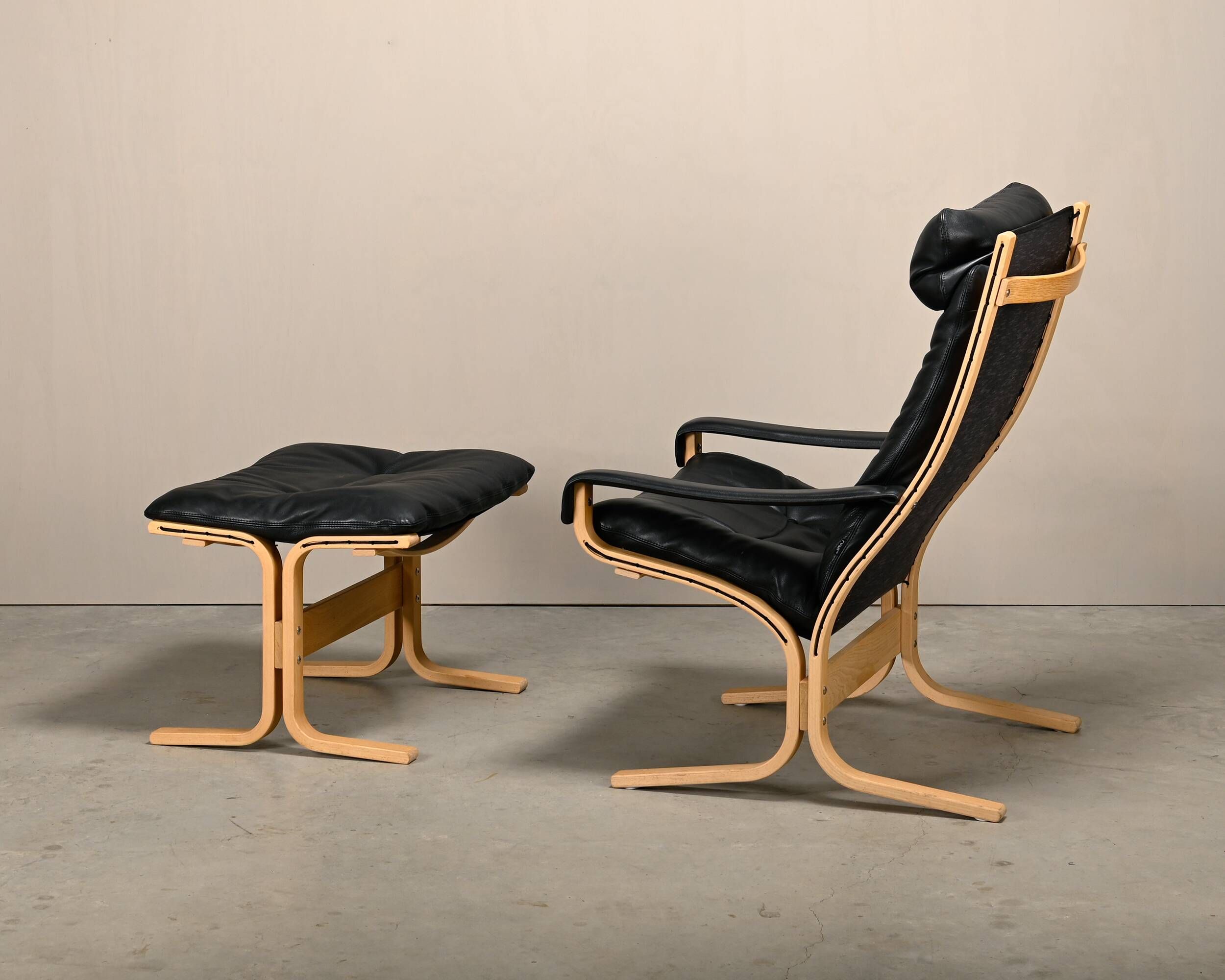Ingmar Relling Siesta Lounge Chair and Ottoman in naturel Oak and Black Lea