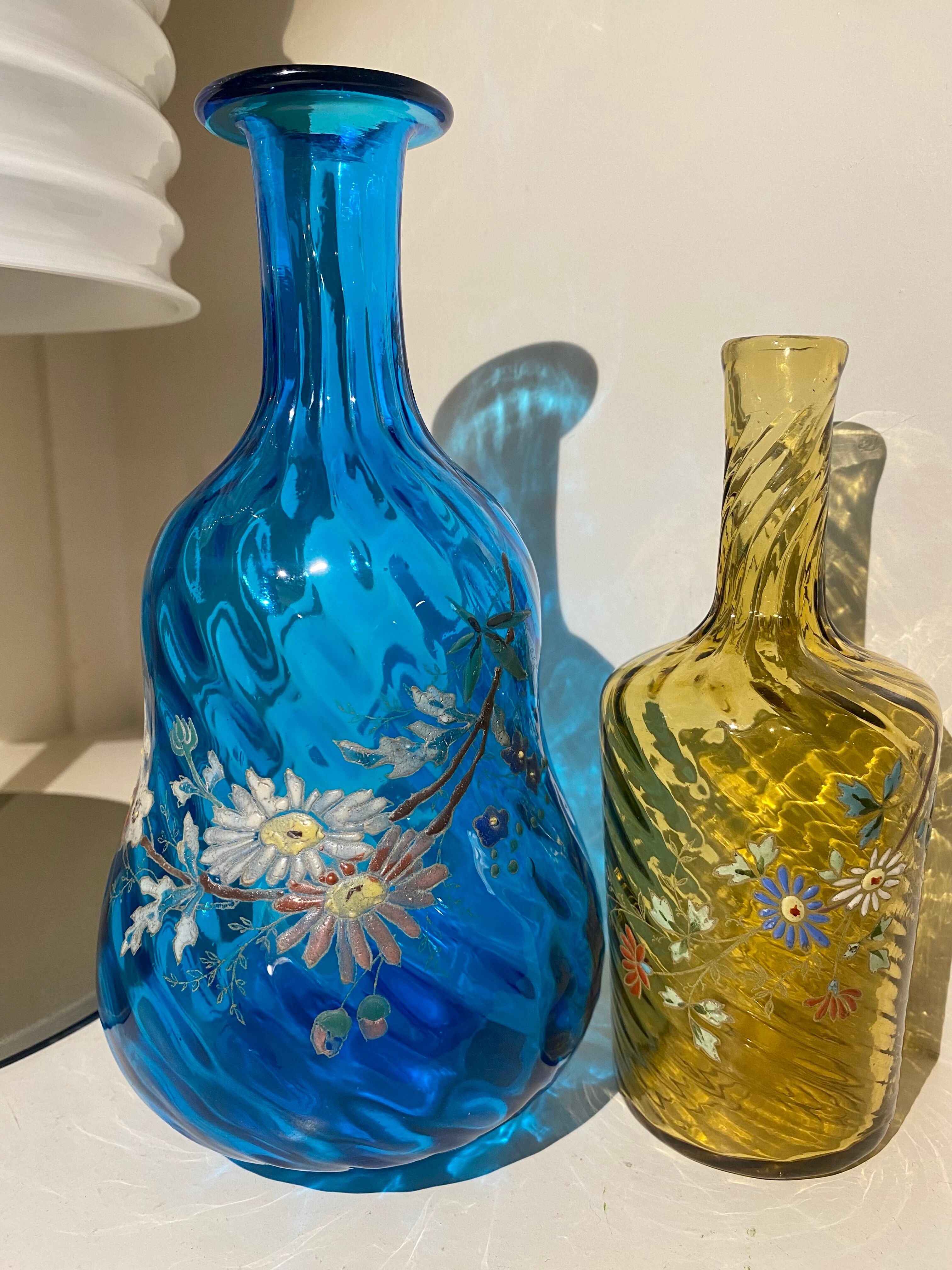 2 painted and enamelled turned glass bottles Napoleon III 3