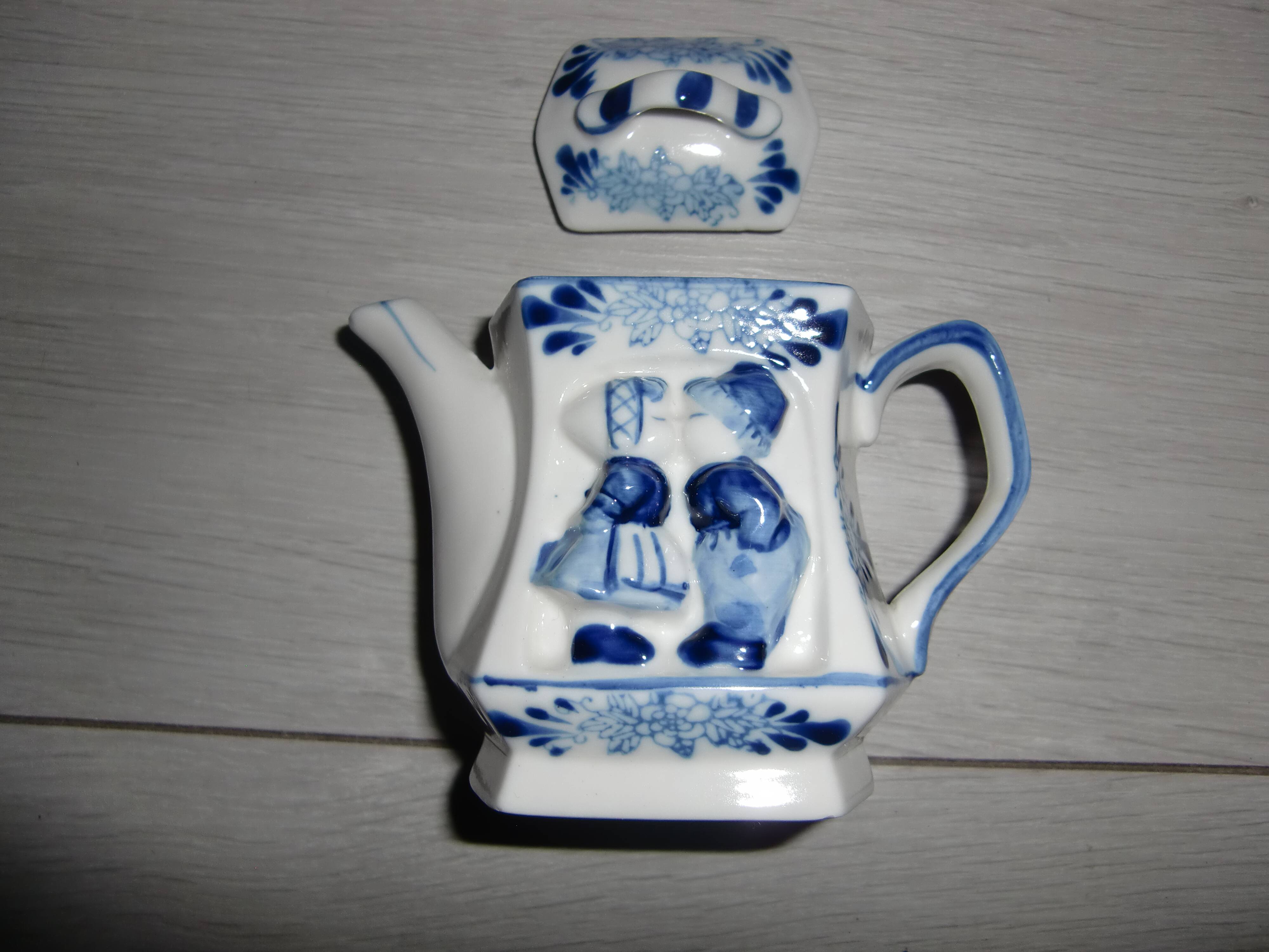 Petit service "Jouons à la dinette!"