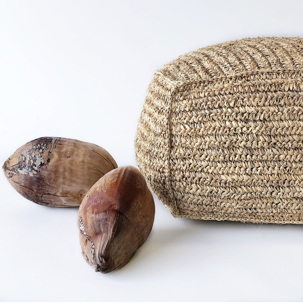 Pouf square floor cushion in natural bohemian jute raffia