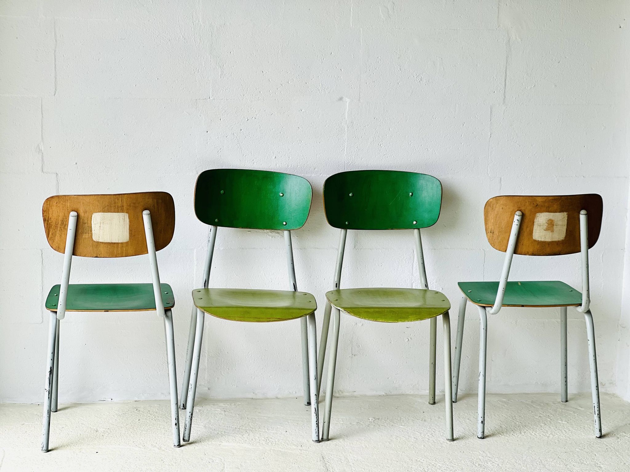 Chaises de bistro, ensemble de quatre