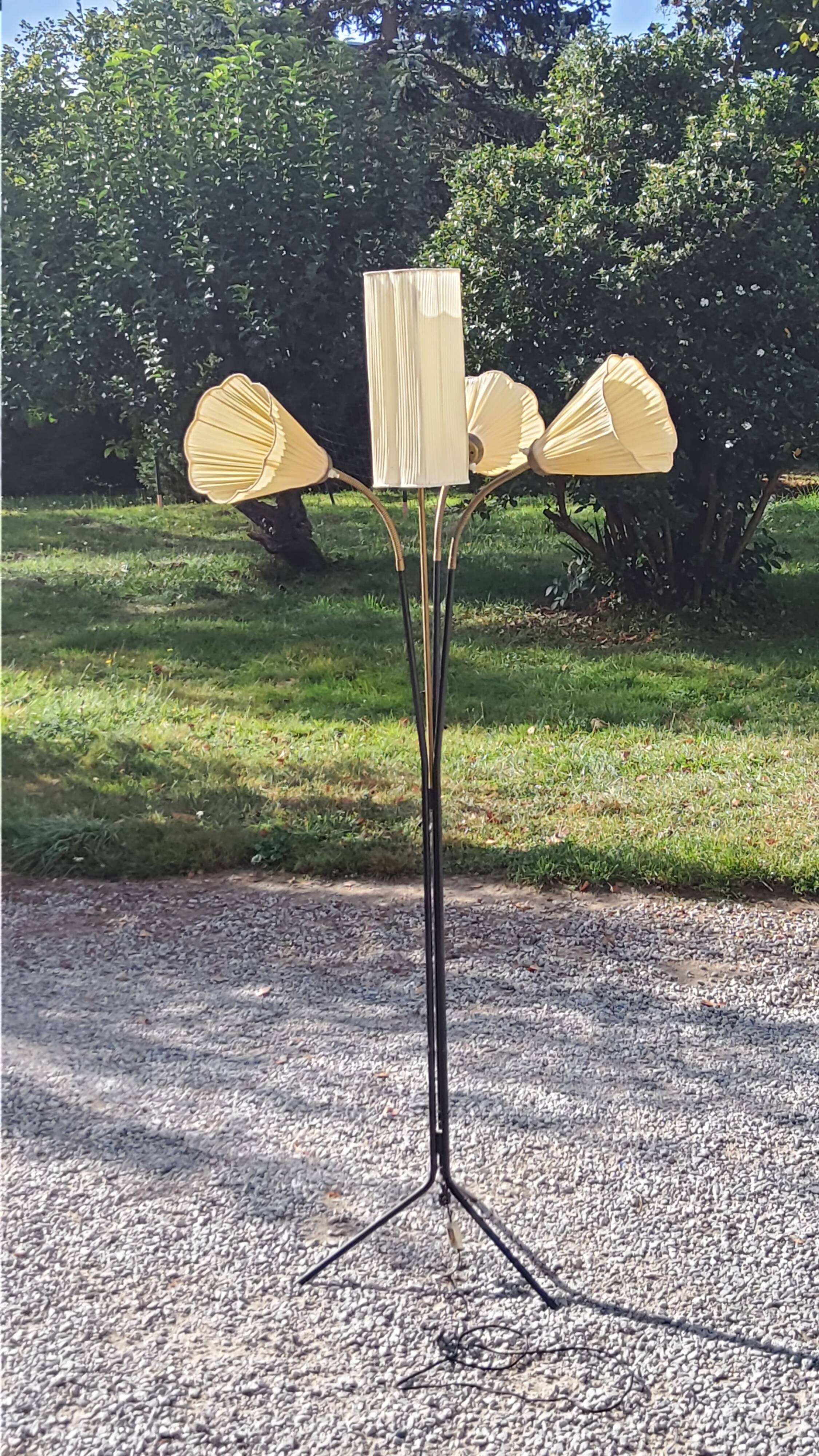 Vintage floor lamp from the 50s in metal and brass 4 flexible lights with tripod base
