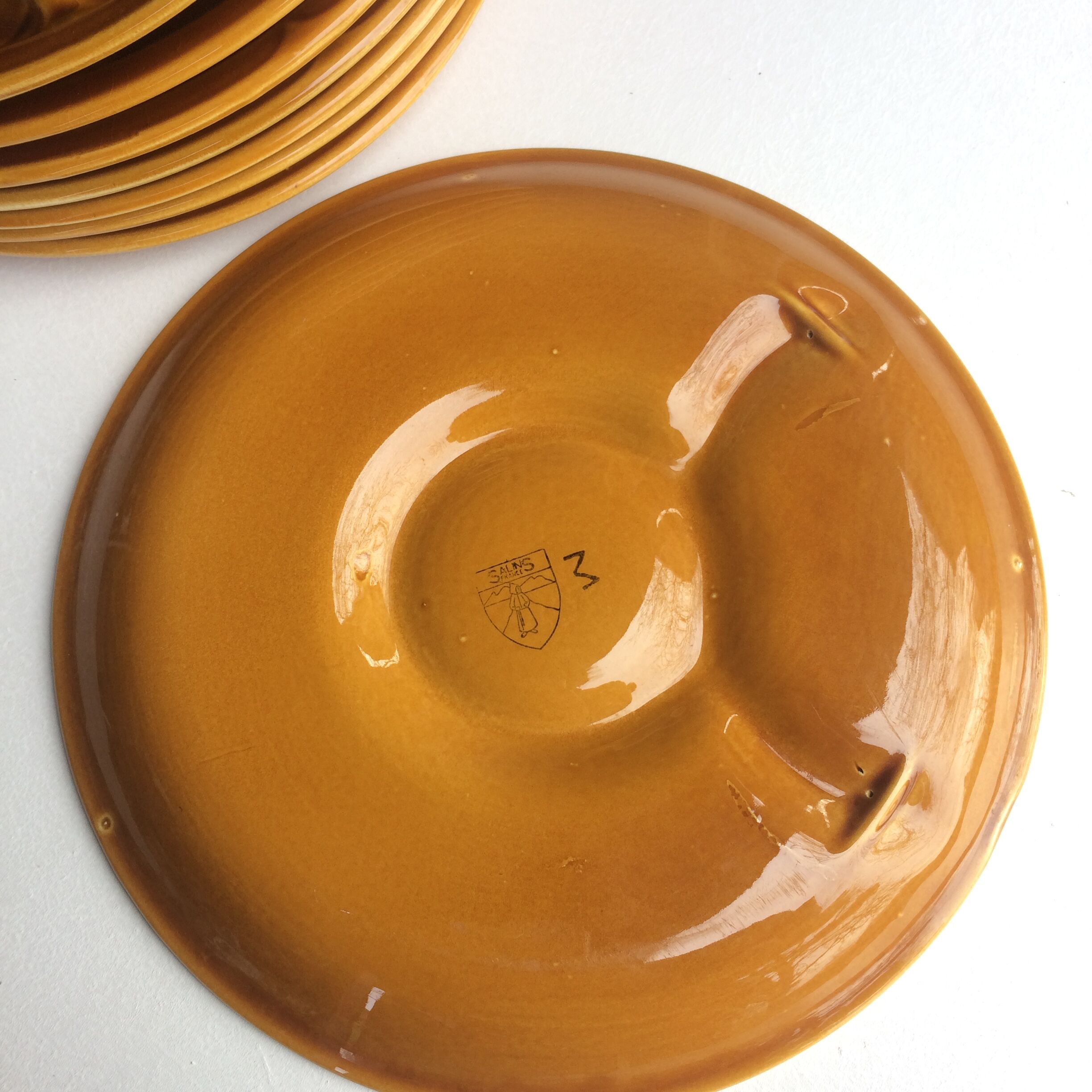 8 ceramic artichoke plates