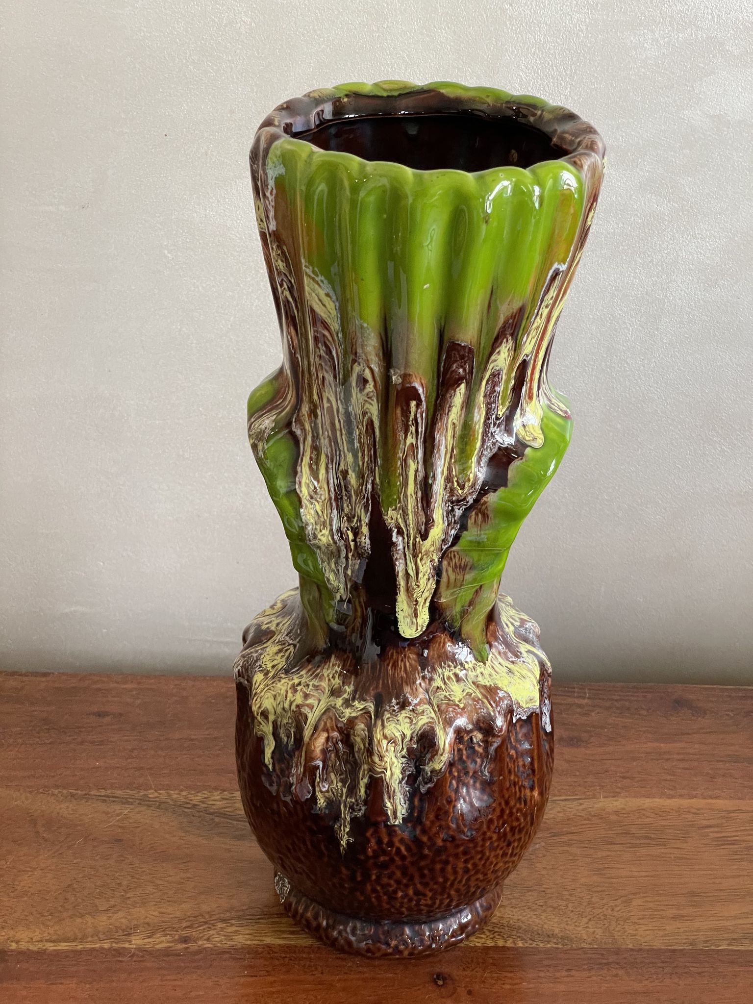 Vase pistache