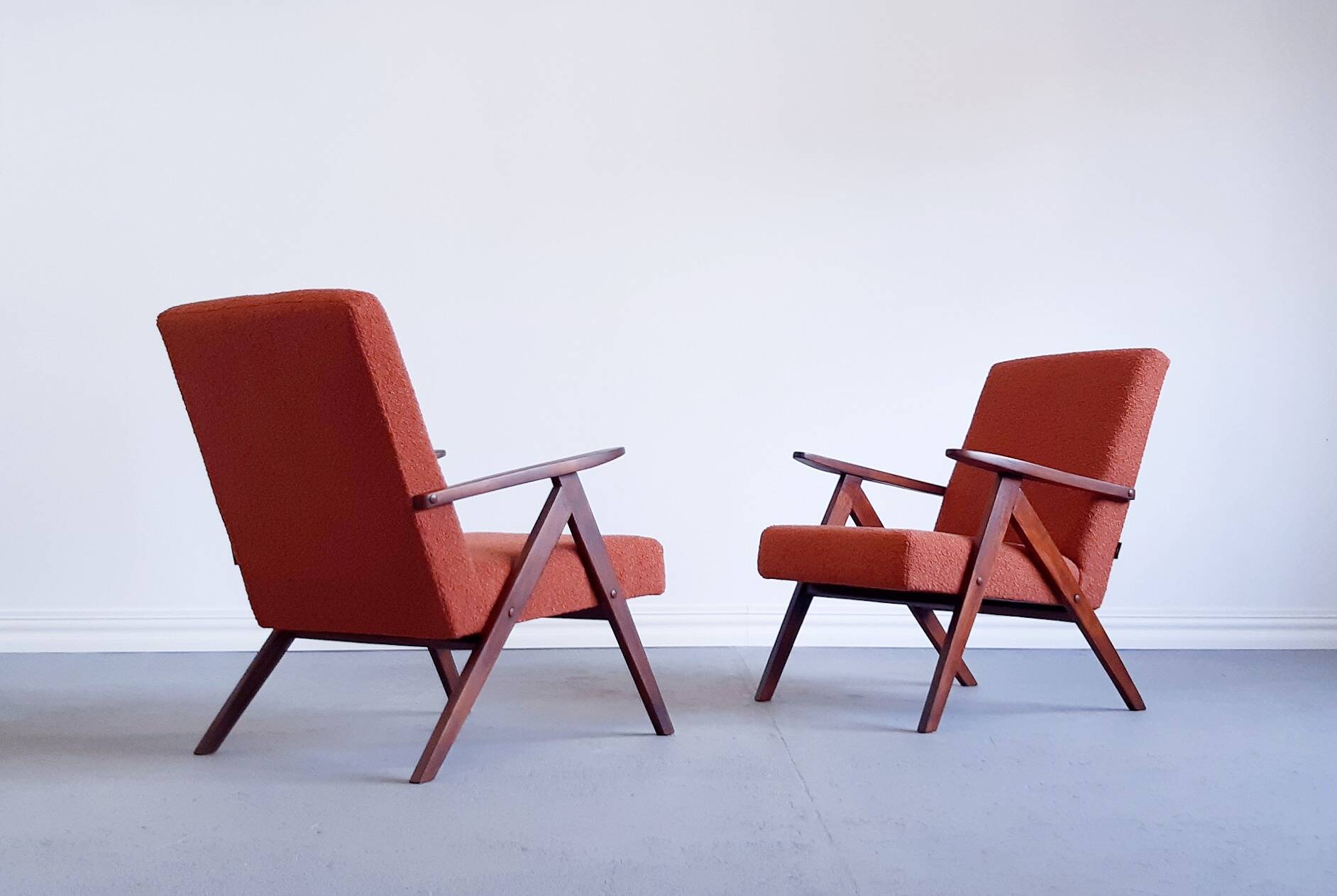 Mid Century Easy Chairs Model B 310 Var in Rusty Brown Boucle