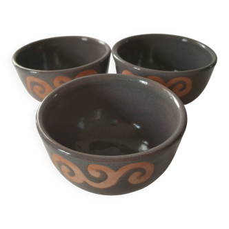 Set of 3 signed glazed stoneware bowls