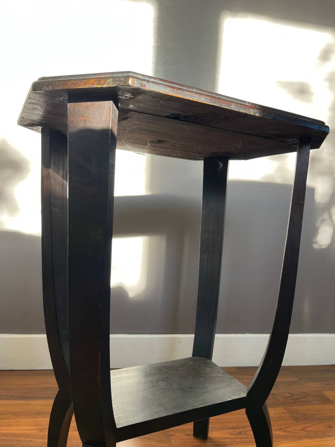 Wooden nesting table