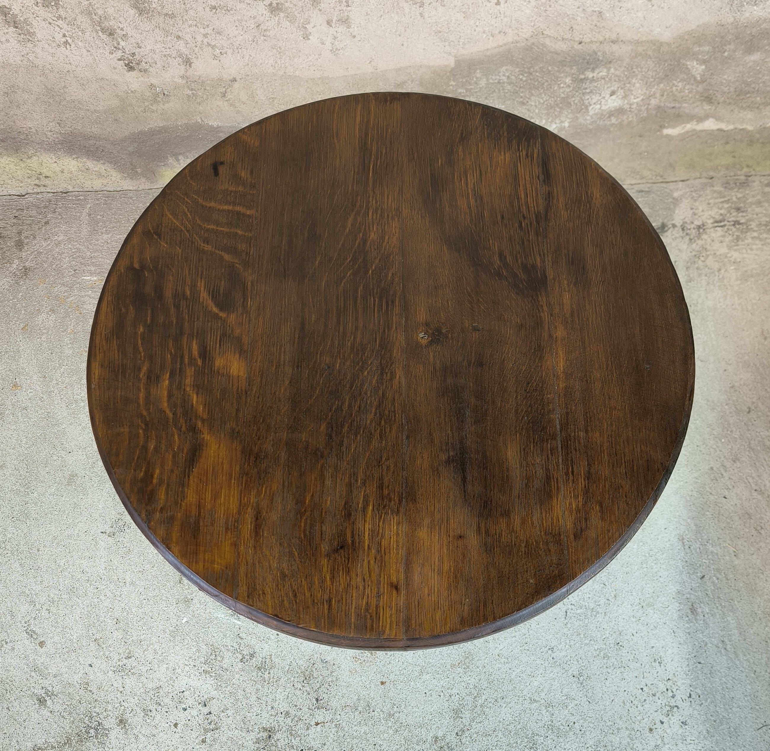 Vintage side table in solid wood