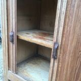 Small Parisian buffet sliding doors