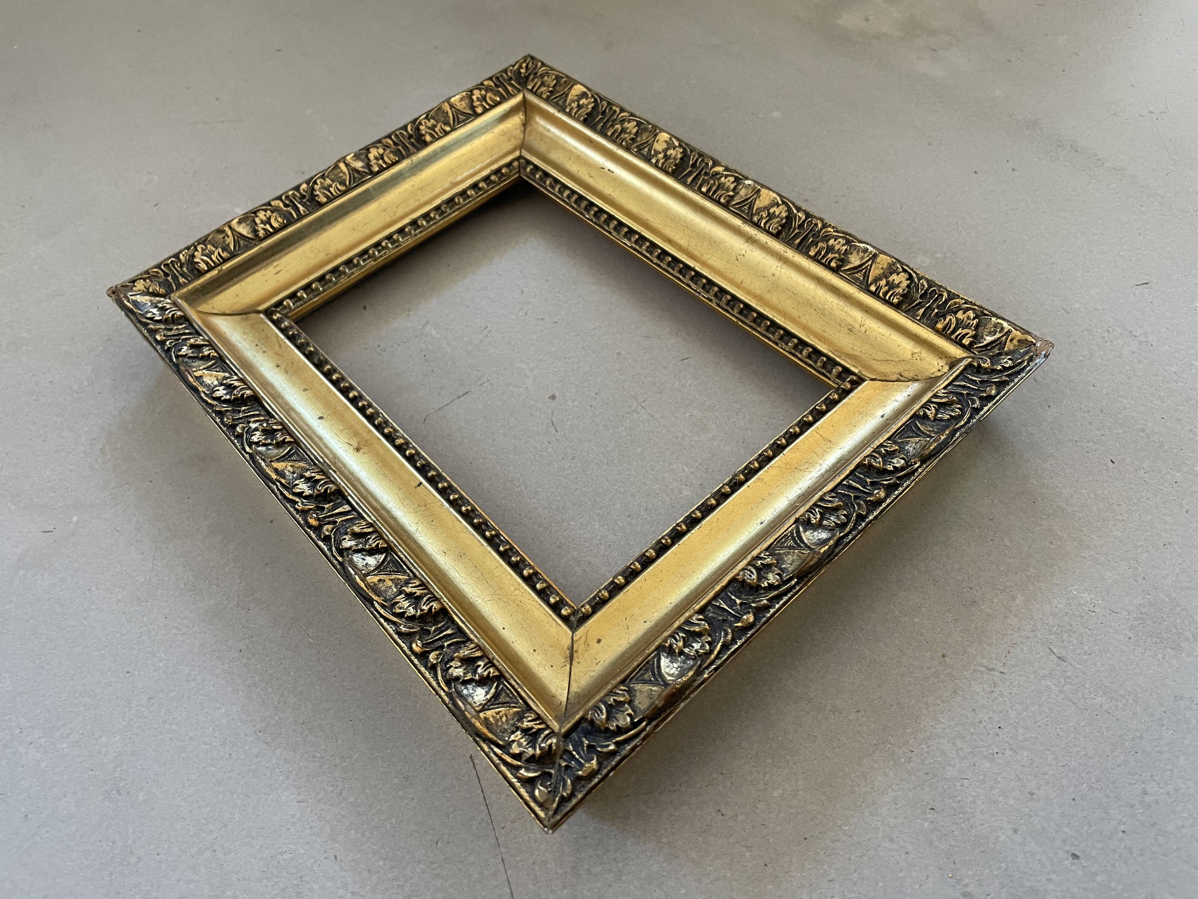 Gold frame with moldings 18x23cm | Selency