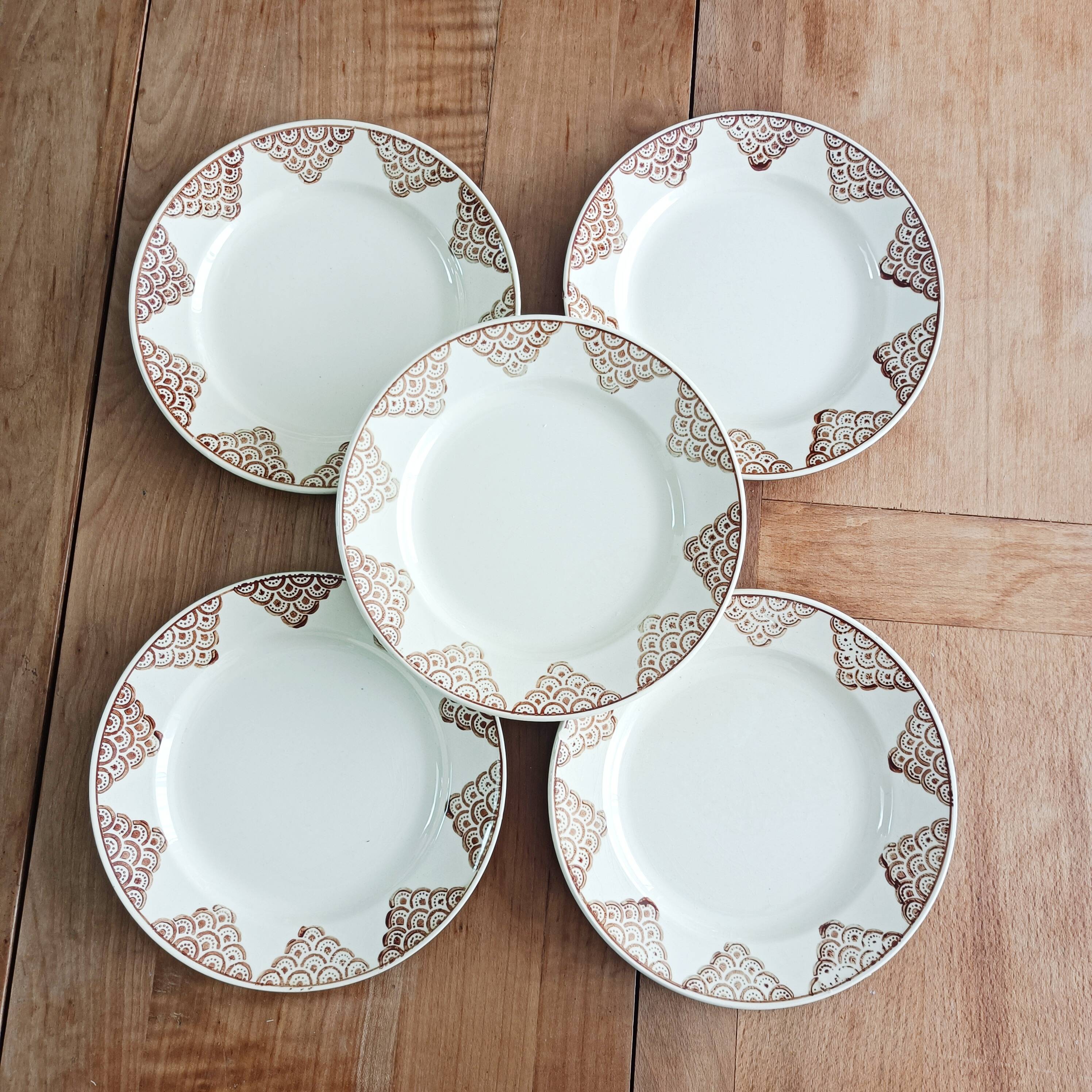Set of 5 dessert plates, Société amandinoise de St-Amand