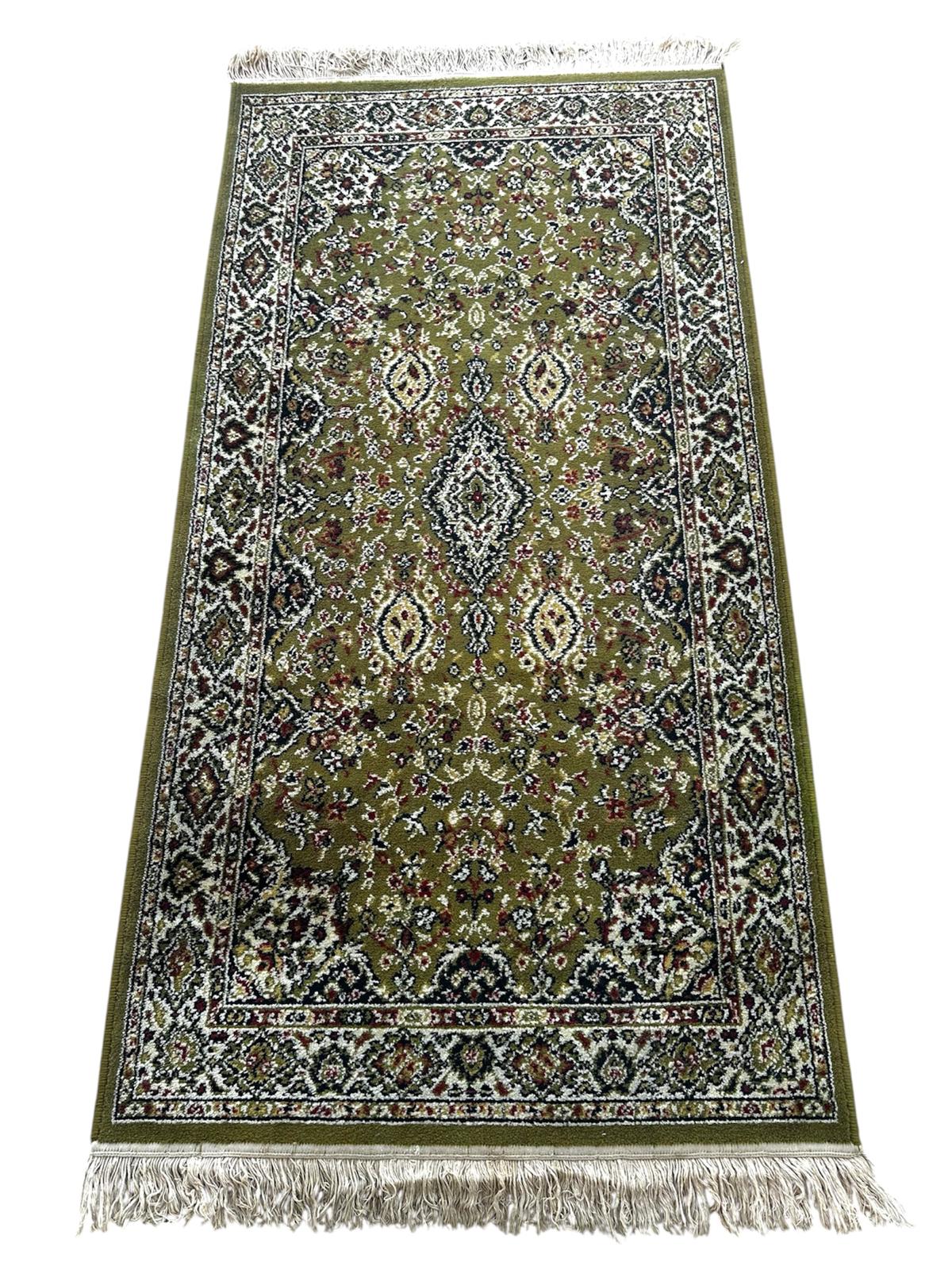Oriental wool rug 180cm x 90cm