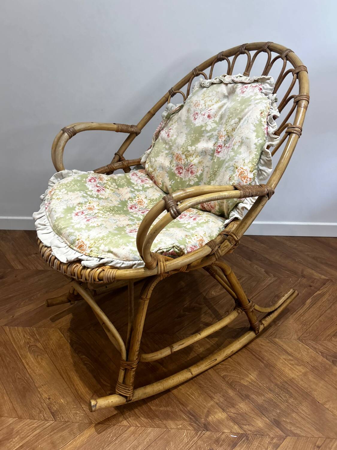 Vintage rattan rocking chair