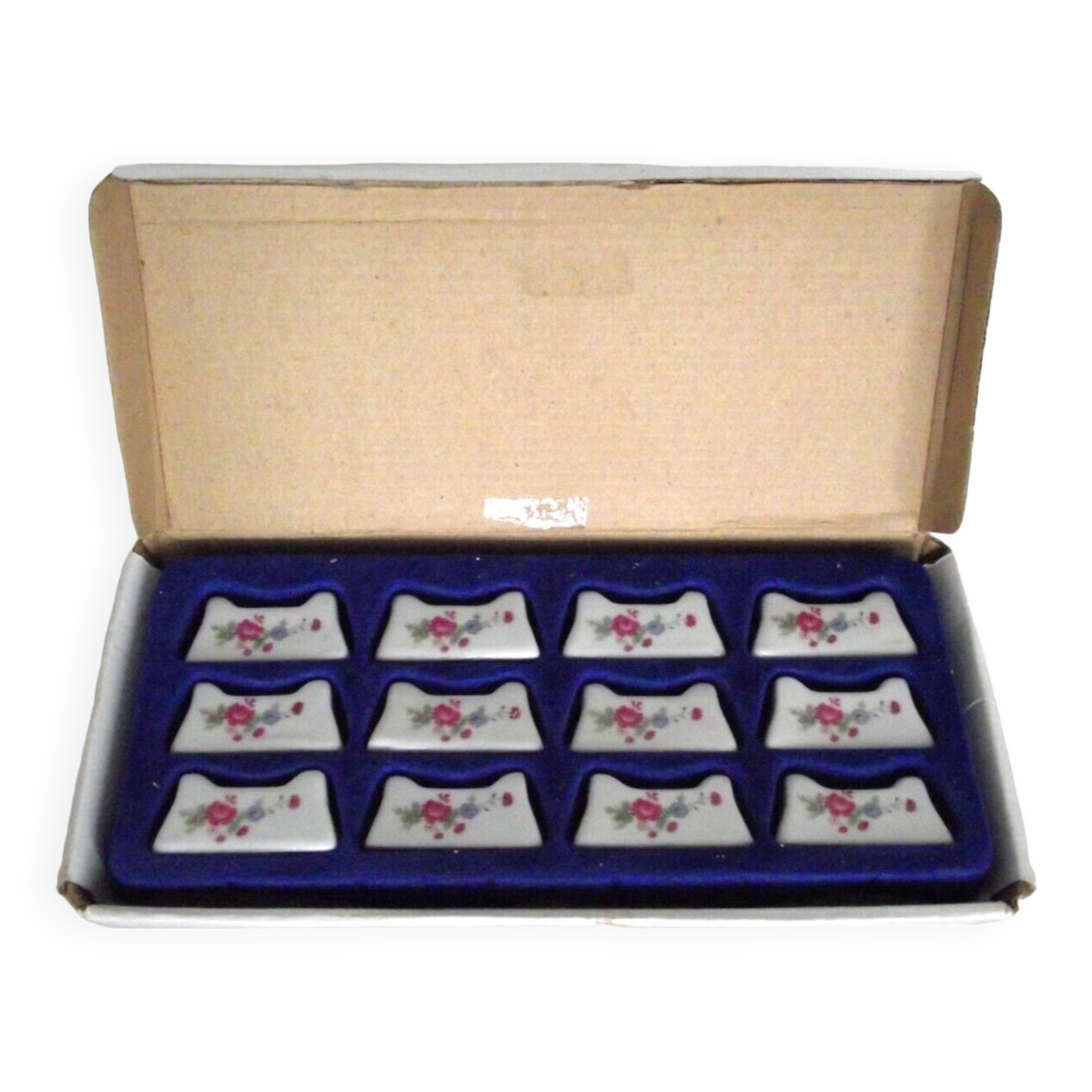 Set of 12 vintage cutlery in French porcelain with a lovely floral decoration 4430