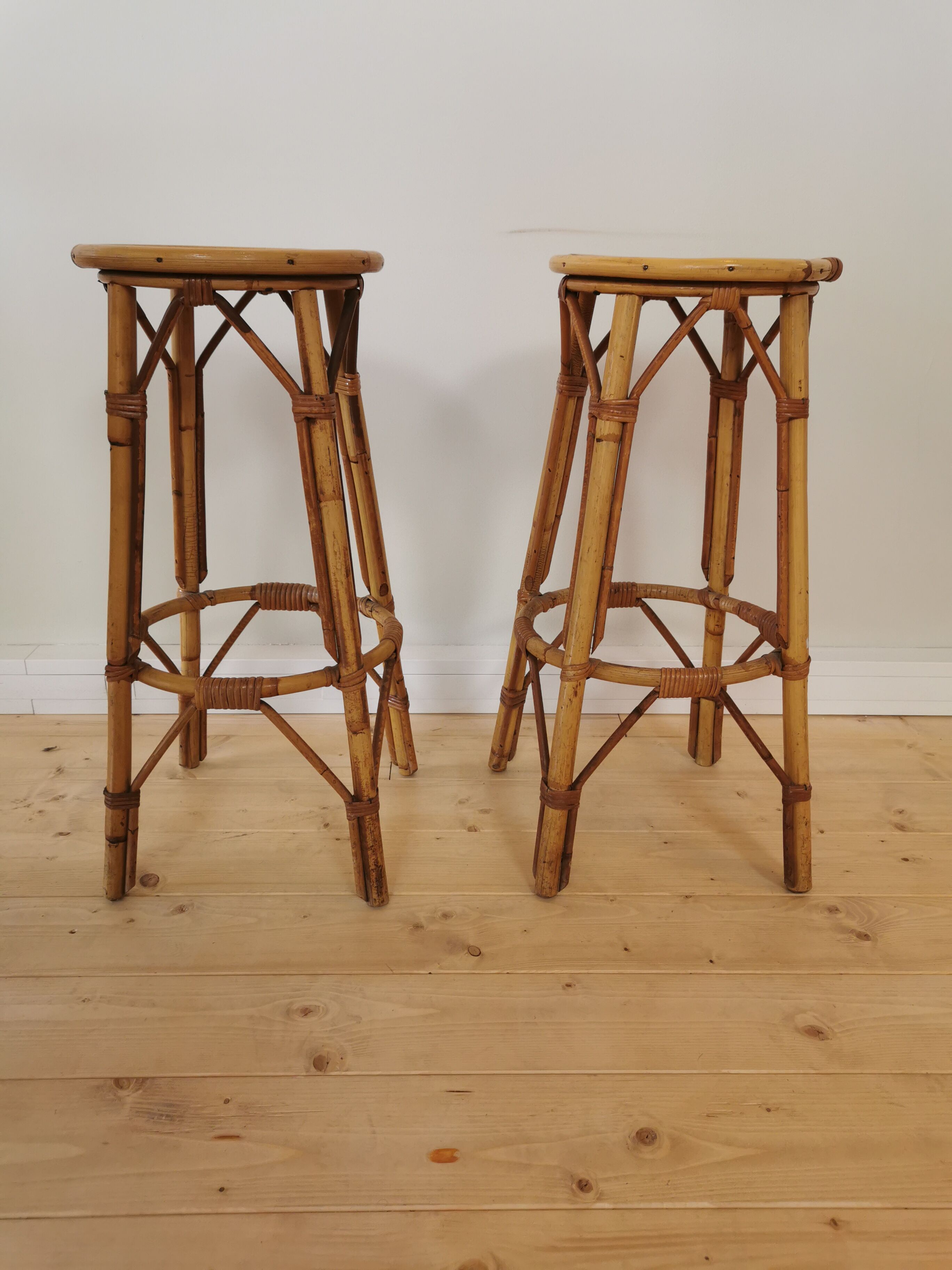 Bar et tabourets en rotin des années 50/60
