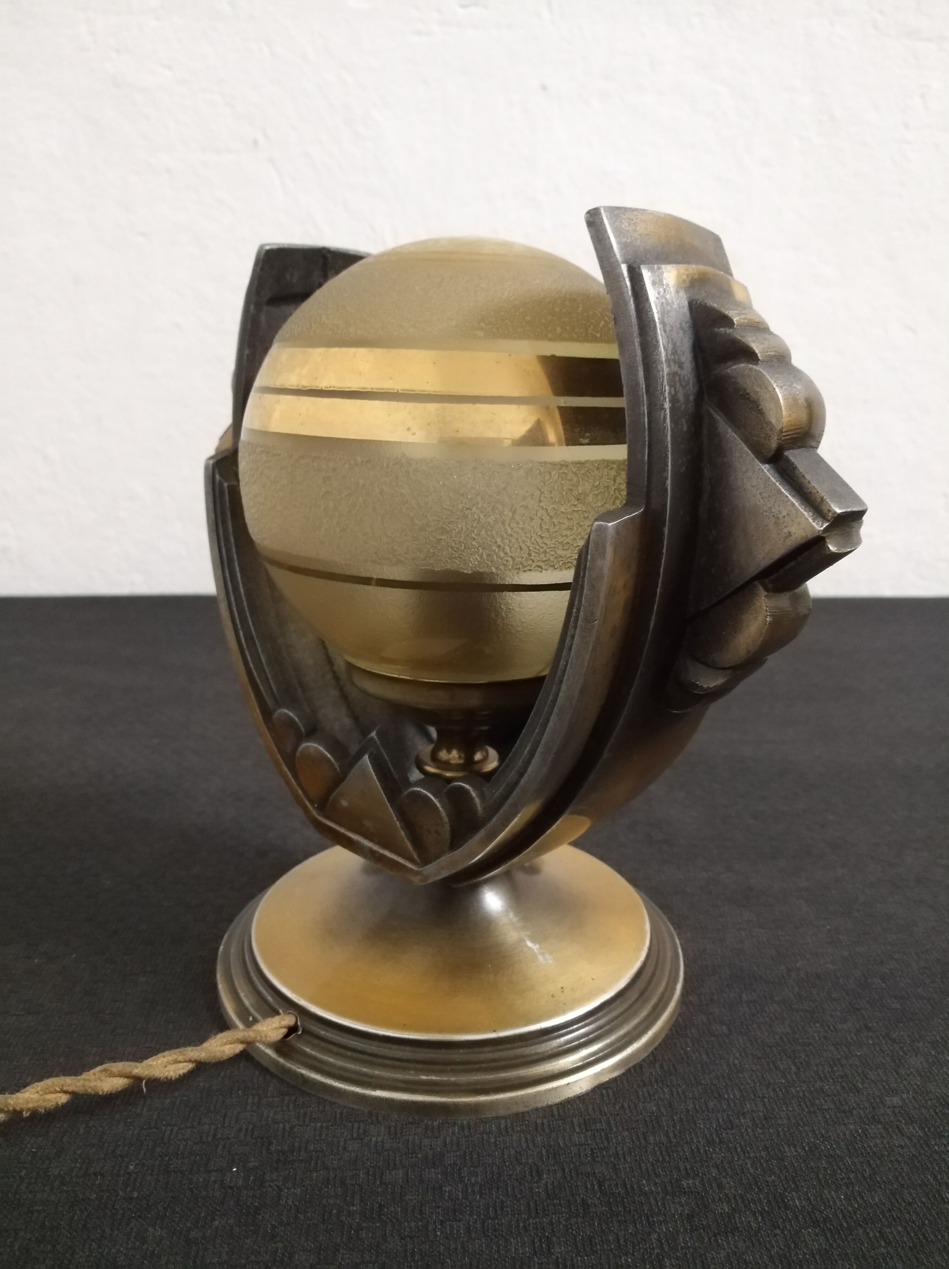 Art deco bedside lamp