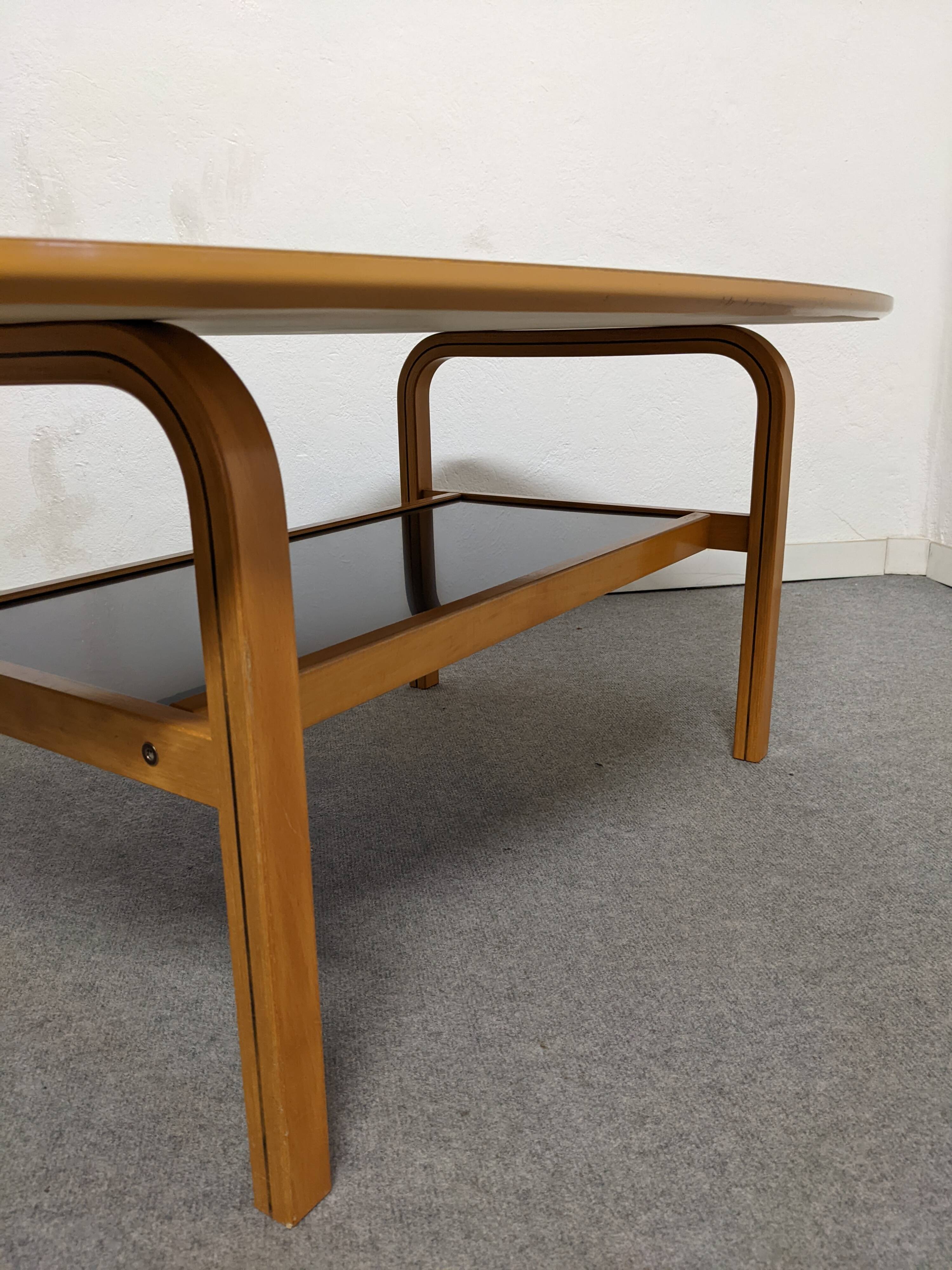 Table basse bow wood des années 60/70