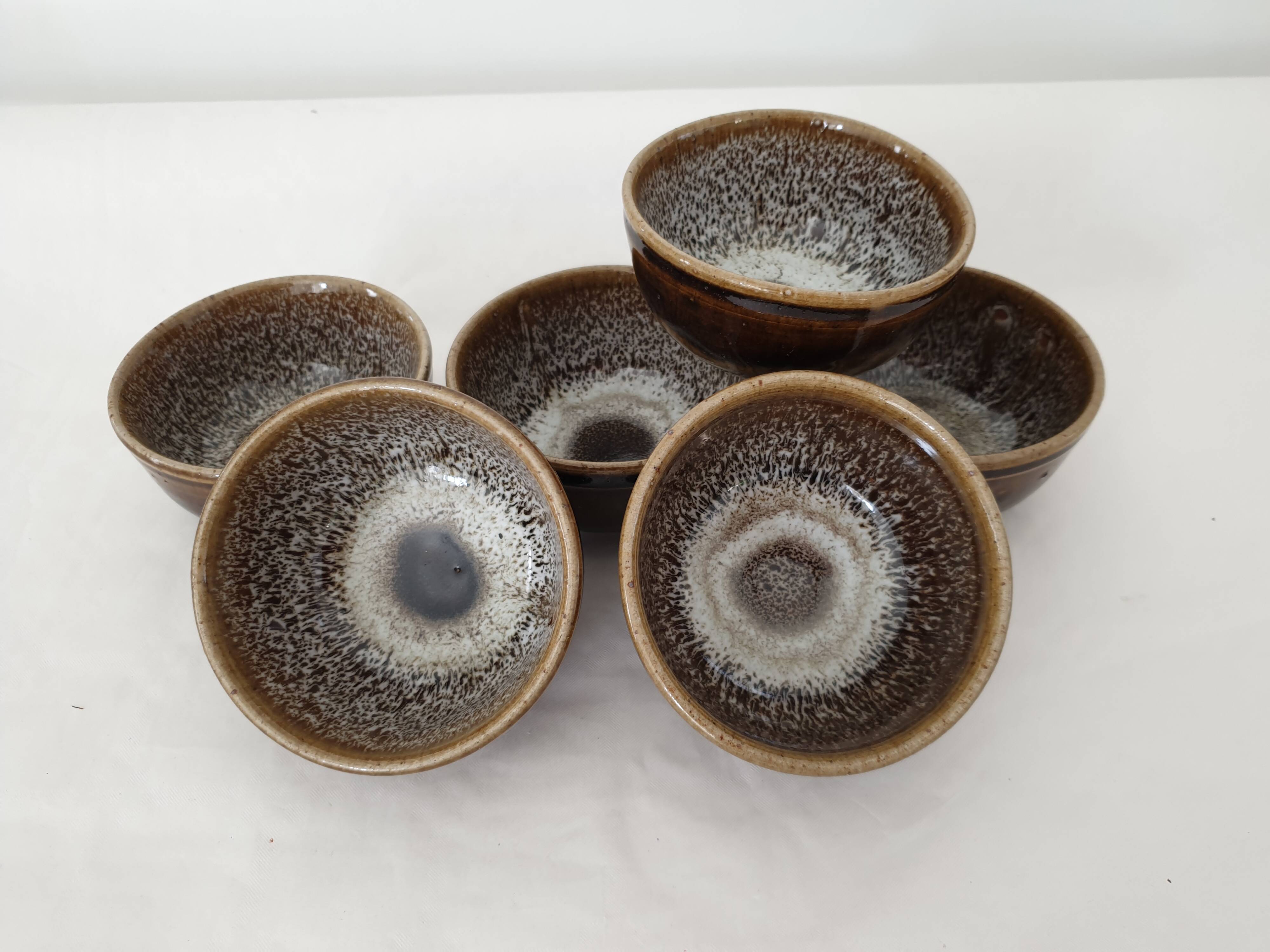 Set of 6 ramekins Bowls / cups in glazed ceramic Signed Alésia