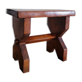 Tabouret brutaliste en bois