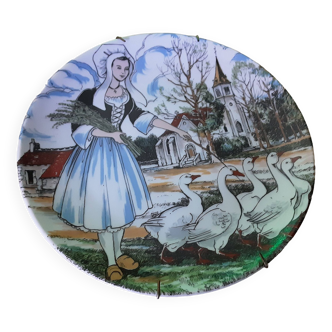 Provence ceramic plate loriol, a goose keeper