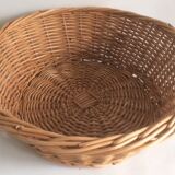 Wicker empty-pocket basket