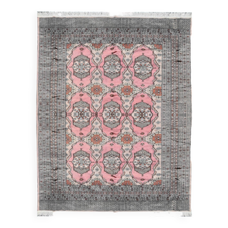 Oriental carpet from Pakistan: 1.83 x 2.75 meters. Completely handmade. Quality: wool