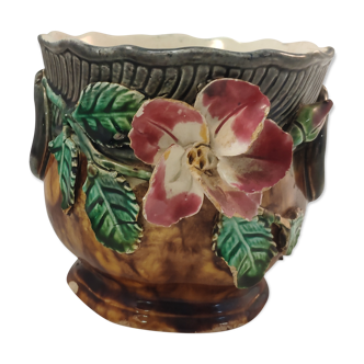 Pot en barbotine décor floral