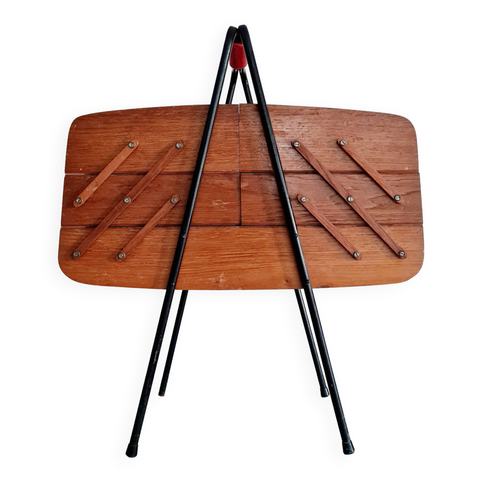 Wood and metal worker with compass feet